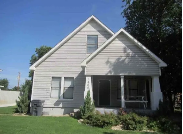 Single Family Residence For Sale in Mc Lennan County , 1405 James, Waco, Texas 76706, 5 Bedroom, 2 Bathroom, Garage spaces, 2,081 Sqft, built in 1935, mls#21381019, Real Estate Agent in Waco, Homes For Sale in Mc Lennan county, Homes For Sale in Waco, Realtor in Waco Texas, Real Estate Brokerage Independent Realty Texas, Luminita Cordes Realtor