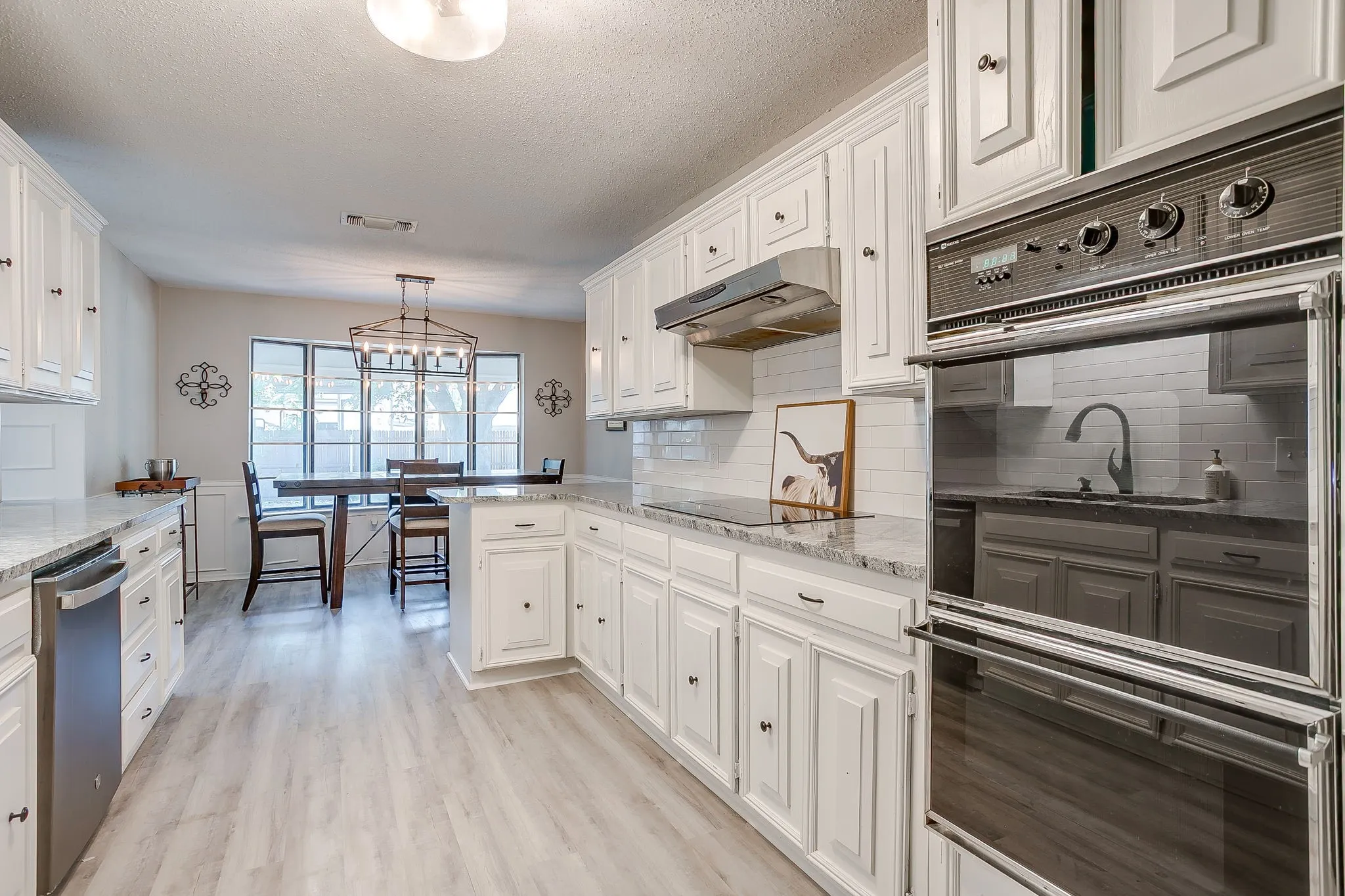 Single Family Residence For Sale in Johnson County , 400 Mountain Valley Boulevard, Joshua, Texas 76058, 4 Bedroom, 3 Bathroom, 2 Garage spaces, 2,197 Sqft, built in 1980, mls#21370644, Real Estate Agent in Joshua, Homes For Sale in Johnson county, Homes For Sale in Joshua, Realtor in Joshua Texas, Real Estate Brokerage Independent Realty Texas, Luminita Cordes Realtor