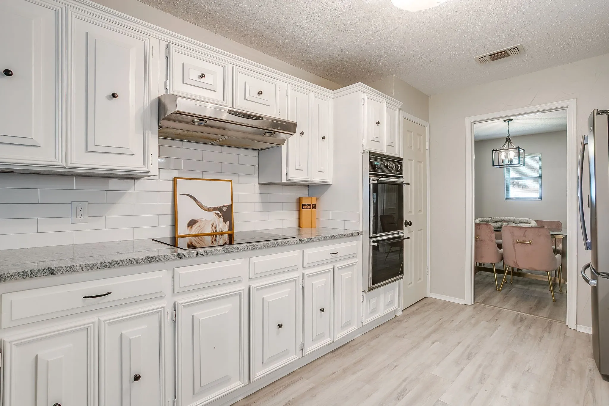 Single Family Residence For Sale in Johnson County , 400 Mountain Valley Boulevard, Joshua, Texas 76058, 4 Bedroom, 3 Bathroom, 2 Garage spaces, 2,197 Sqft, built in 1980, mls#21370644, Real Estate Agent in Joshua, Homes For Sale in Johnson county, Homes For Sale in Joshua, Realtor in Joshua Texas, Real Estate Brokerage Independent Realty Texas, Luminita Cordes Realtor