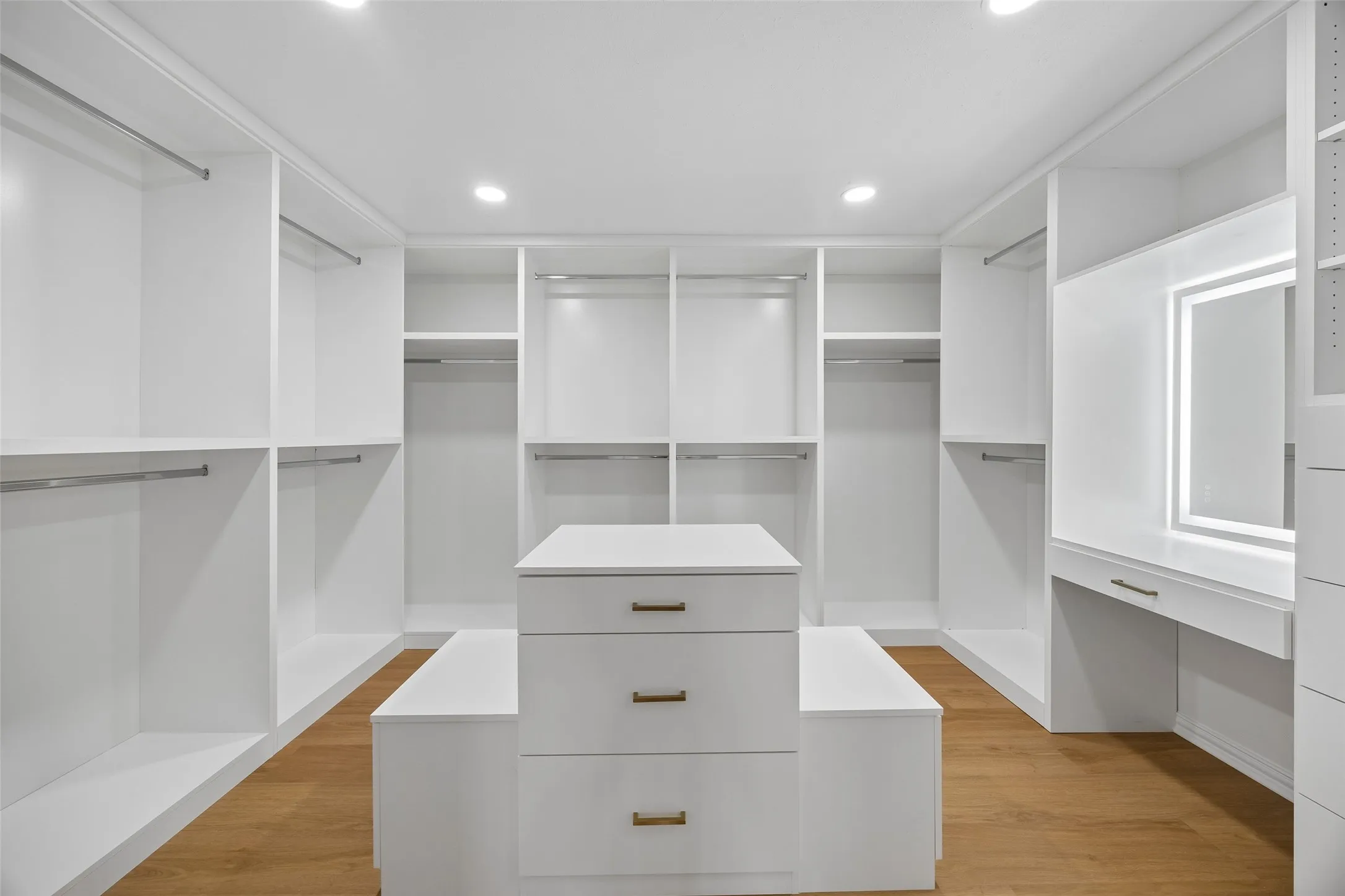 Primary Bedroom Closet