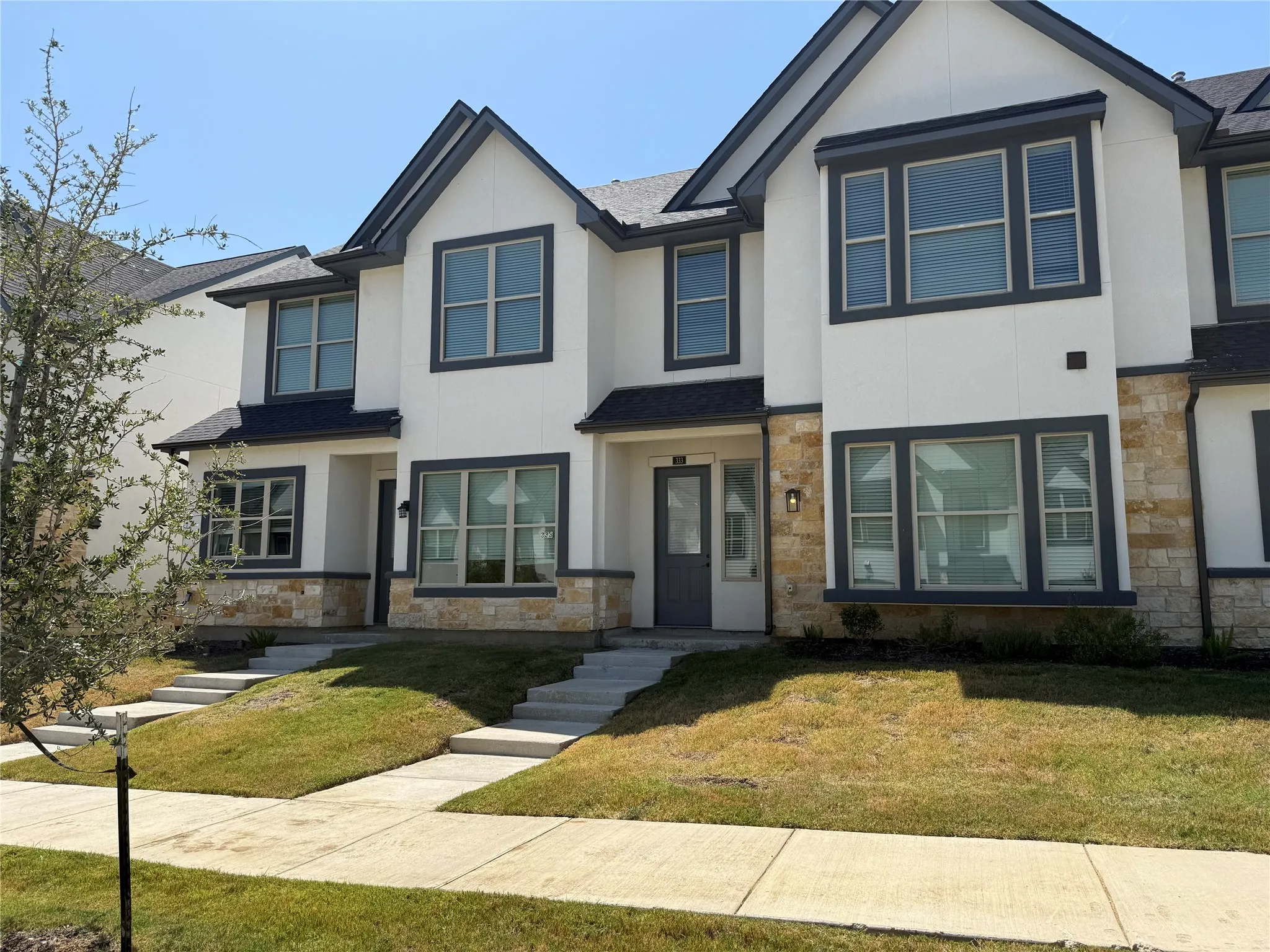Townhouse For Rent in Denton County , 333 Buck Ridge Drive, Frisco, Texas 75068, 4 Bedroom, 3 Bathroom, 2 Garage spaces, 2,136 Sqft, built in 2024, mls#21381726, Real Estate Agent in Frisco, Homes For Rent in Denton county, Homes For Rent in Frisco, Realtor in Frisco Texas, Real Estate Brokerage Independent Realty Texas, Luminita Cordes Realtor