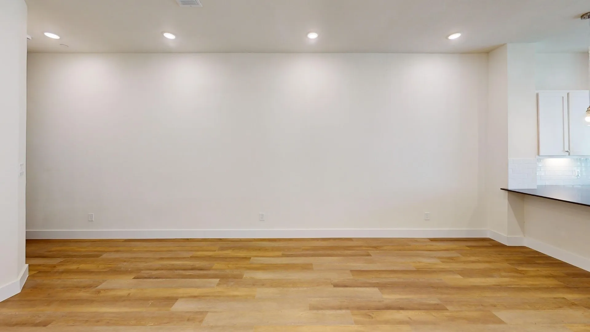 Townhouse For Rent in Denton County , 333 Buck Ridge Drive, Frisco, Texas 75068, 4 Bedroom, 3 Bathroom, 2 Garage spaces, 2,136 Sqft, built in 2024, mls#21381726, Real Estate Agent in Frisco, Homes For Rent in Denton county, Homes For Rent in Frisco, Realtor in Frisco Texas, Real Estate Brokerage Independent Realty Texas, Luminita Cordes Realtor