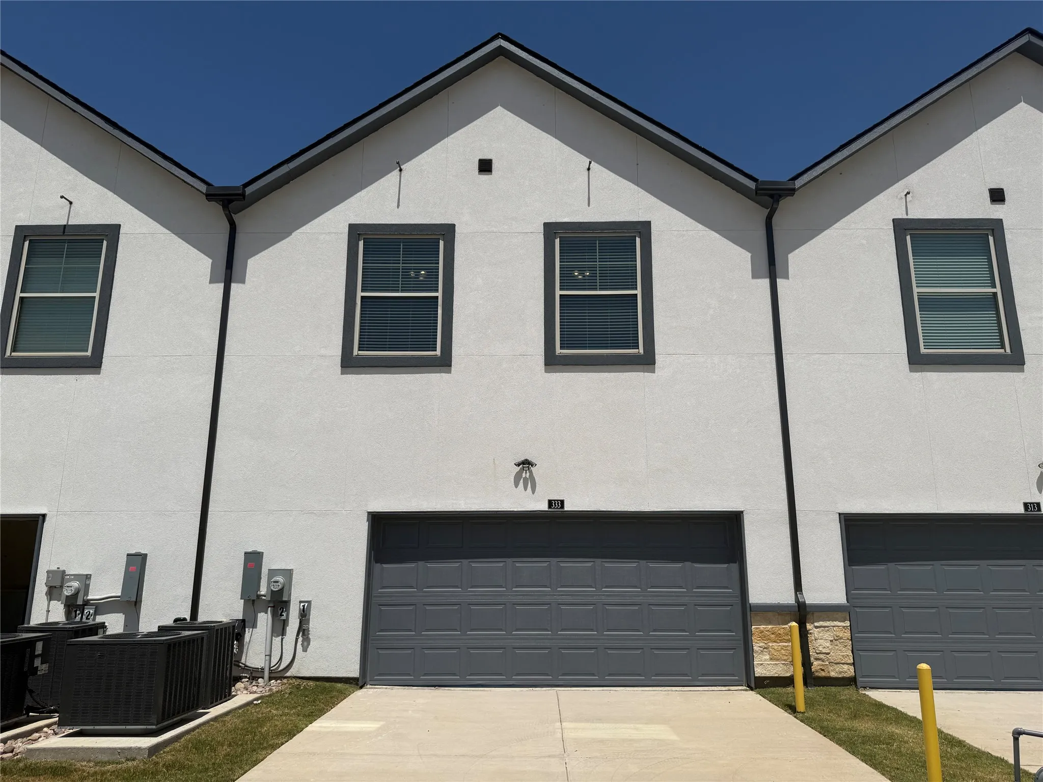 Townhouse For Rent in Denton County , 333 Buck Ridge Drive, Frisco, Texas 75068, 4 Bedroom, 3 Bathroom, 2 Garage spaces, 2,136 Sqft, built in 2024, mls#21381726, Real Estate Agent in Frisco, Homes For Rent in Denton county, Homes For Rent in Frisco, Realtor in Frisco Texas, Real Estate Brokerage Independent Realty Texas, Luminita Cordes Realtor