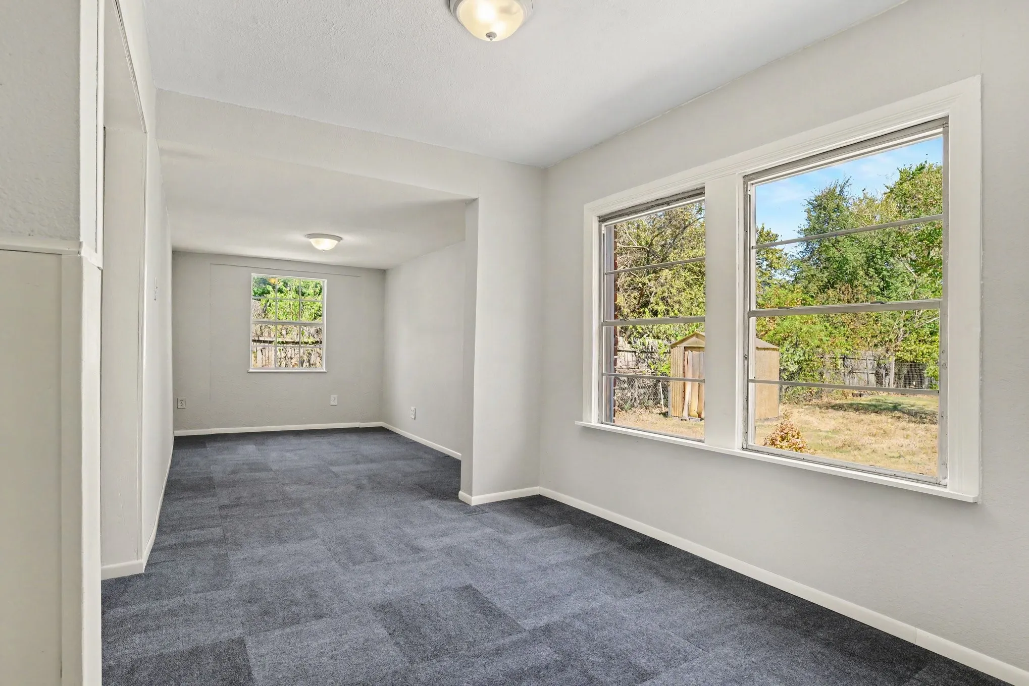 Single Family Residence For Sale in Dallas County , 10609 Seagoville Road, Dallas, Texas 75217, 2 Bedroom, 2 Bathroom, Garage spaces, 1,650 Sqft, built in 1965, mls#21380187, Real Estate Agent in Dallas, Homes For Sale in Dallas county, Homes For Sale in Dallas, Realtor in Dallas Texas, Real Estate Brokerage Independent Realty Texas, Luminita Cordes Realtor