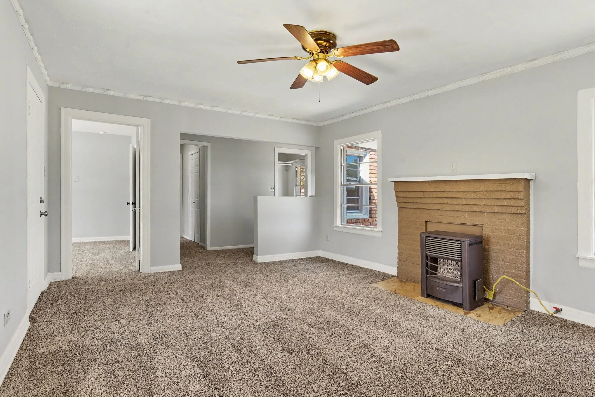 Single Family Residence For Sale in Dallas County , 10609 Seagoville Road, Dallas, Texas 75217, 2 Bedroom, 2 Bathroom, Garage spaces, 1,650 Sqft, built in 1965, mls#21380187, Real Estate Agent in Dallas, Homes For Sale in Dallas county, Homes For Sale in Dallas, Realtor in Dallas Texas, Real Estate Brokerage Independent Realty Texas, Luminita Cordes Realtor