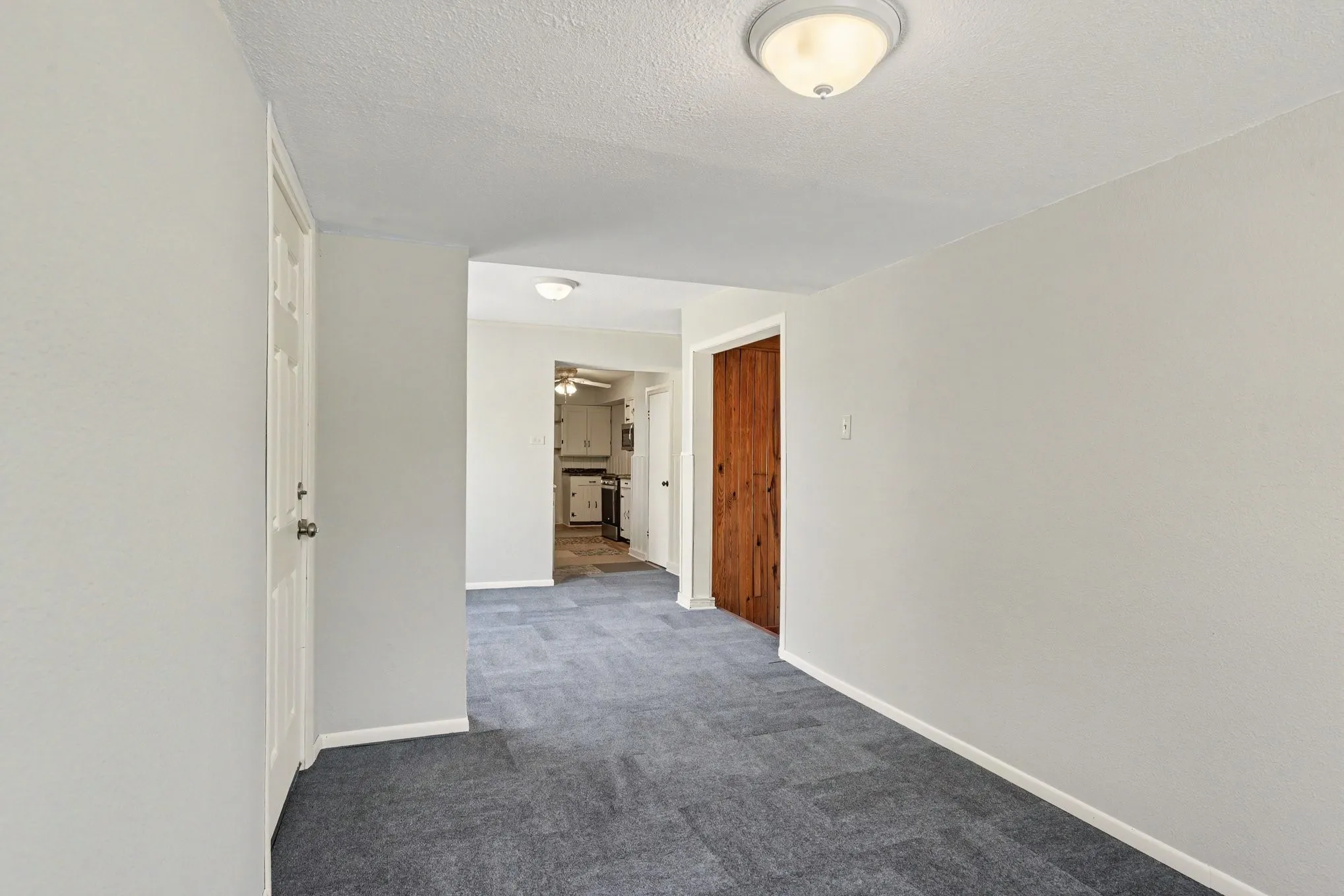 Single Family Residence For Sale in Dallas County , 10609 Seagoville Road, Dallas, Texas 75217, 2 Bedroom, 2 Bathroom, Garage spaces, 1,650 Sqft, built in 1965, mls#21380187, Real Estate Agent in Dallas, Homes For Sale in Dallas county, Homes For Sale in Dallas, Realtor in Dallas Texas, Real Estate Brokerage Independent Realty Texas, Luminita Cordes Realtor