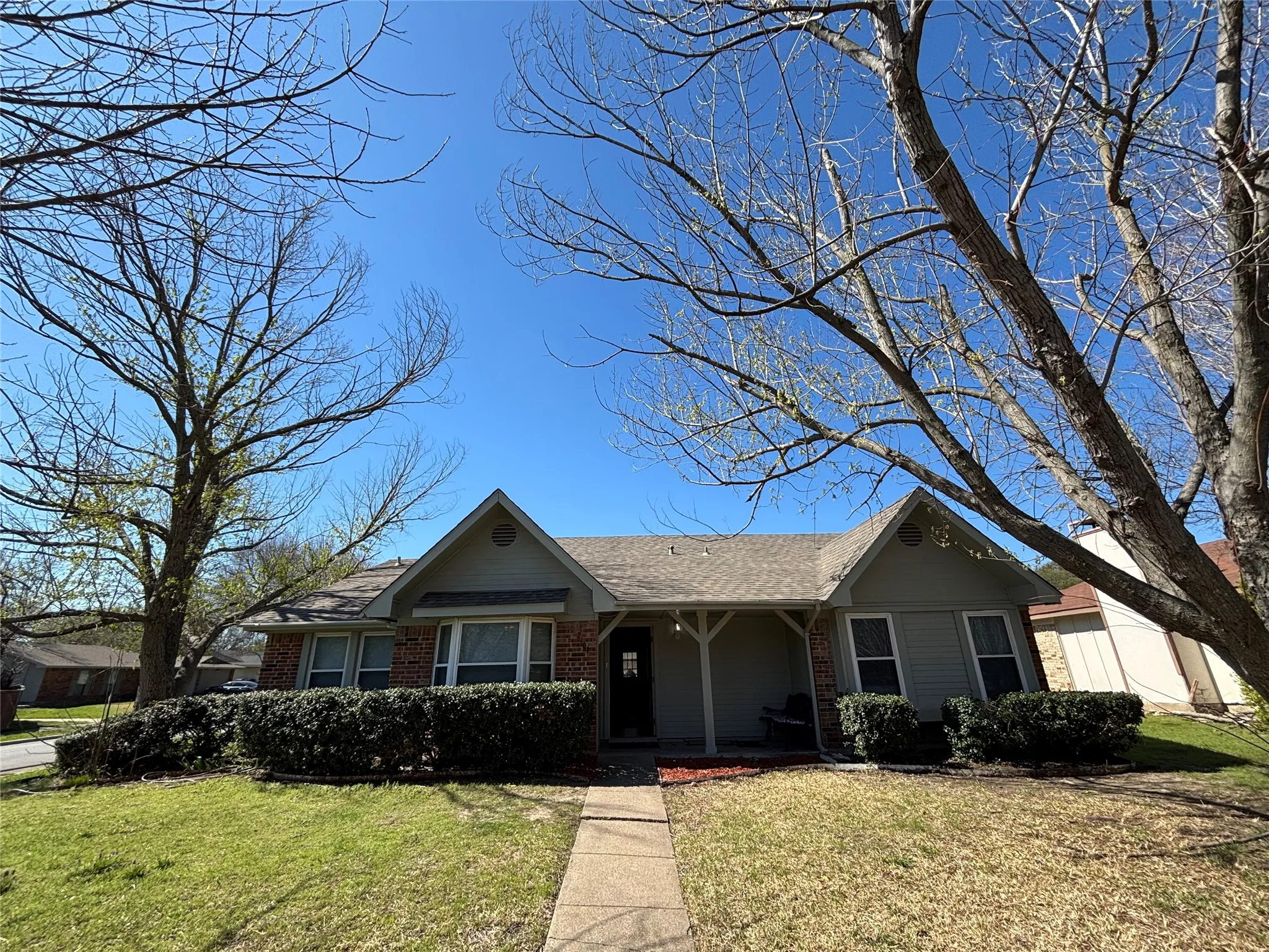 Single Family Residence For Rent