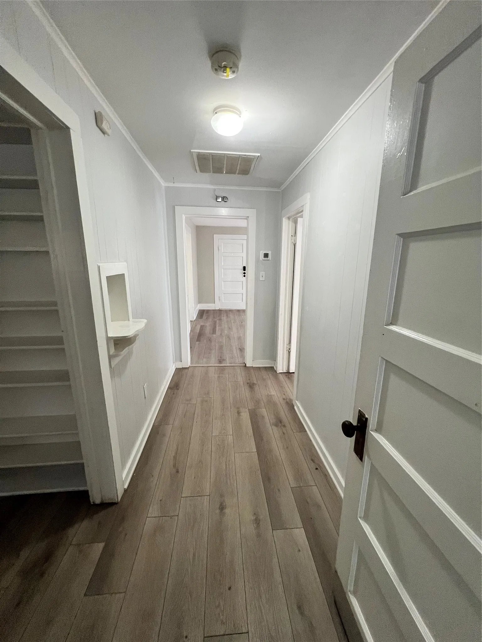 Single Family Residence For Rent in Ellis County , 303 N 4th Street, Midlothian, Texas 76065, 2 Bedroom, 2 Bathroom, 1 Garage spaces, 1,046 Sqft, built in 1930, mls#21376502, Real Estate Agent in Midlothian, Homes For Rent in Ellis county, Homes For Rent in Midlothian, Realtor in Midlothian Texas, Real Estate Brokerage Independent Realty Texas, Luminita Cordes Realtor