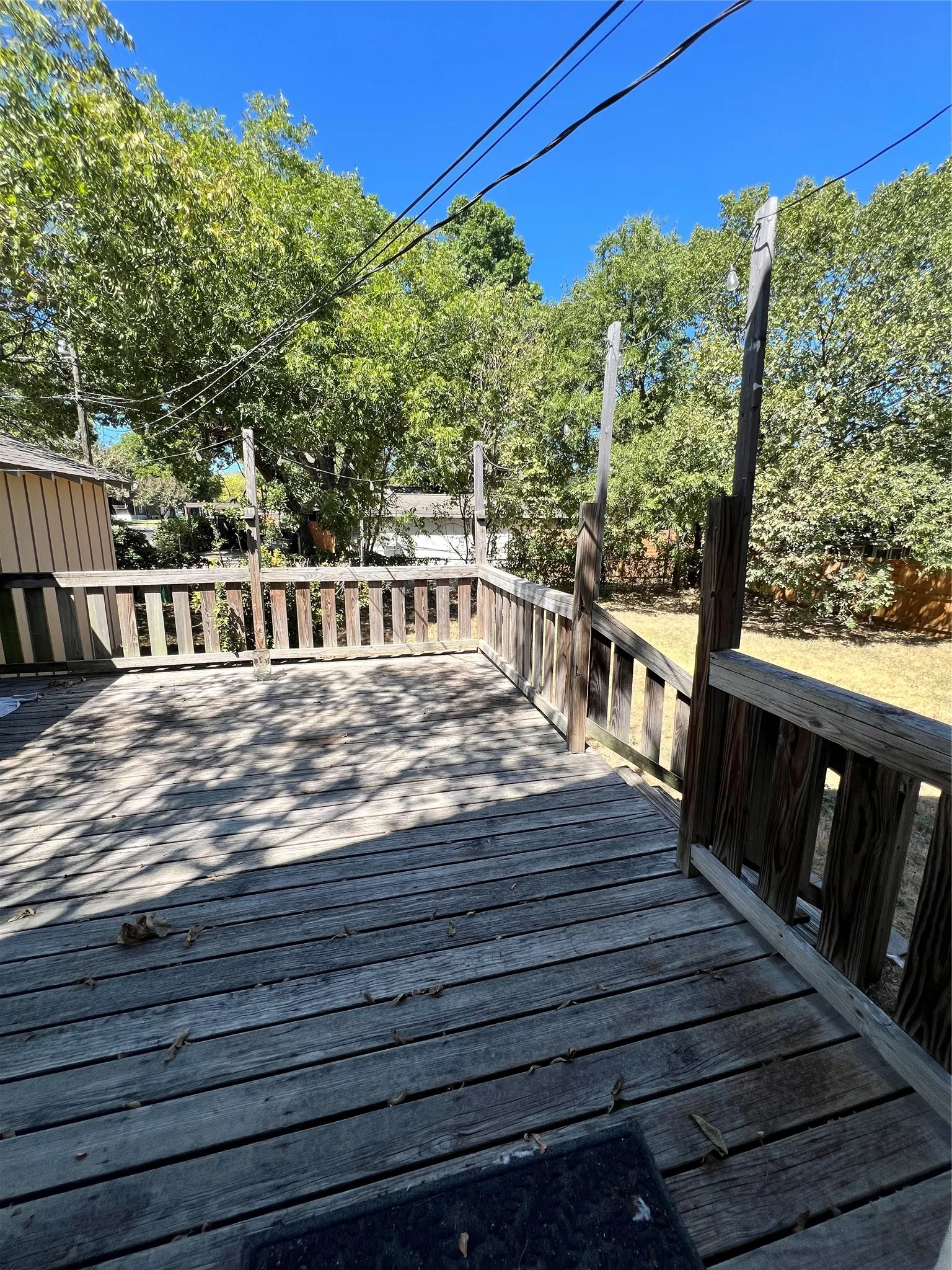 Single Family Residence For Rent in Ellis County , 303 N 4th Street, Midlothian, Texas 76065, 2 Bedroom, 2 Bathroom, 1 Garage spaces, 1,046 Sqft, built in 1930, mls#21376502, Real Estate Agent in Midlothian, Homes For Rent in Ellis county, Homes For Rent in Midlothian, Realtor in Midlothian Texas, Real Estate Brokerage Independent Realty Texas, Luminita Cordes Realtor
