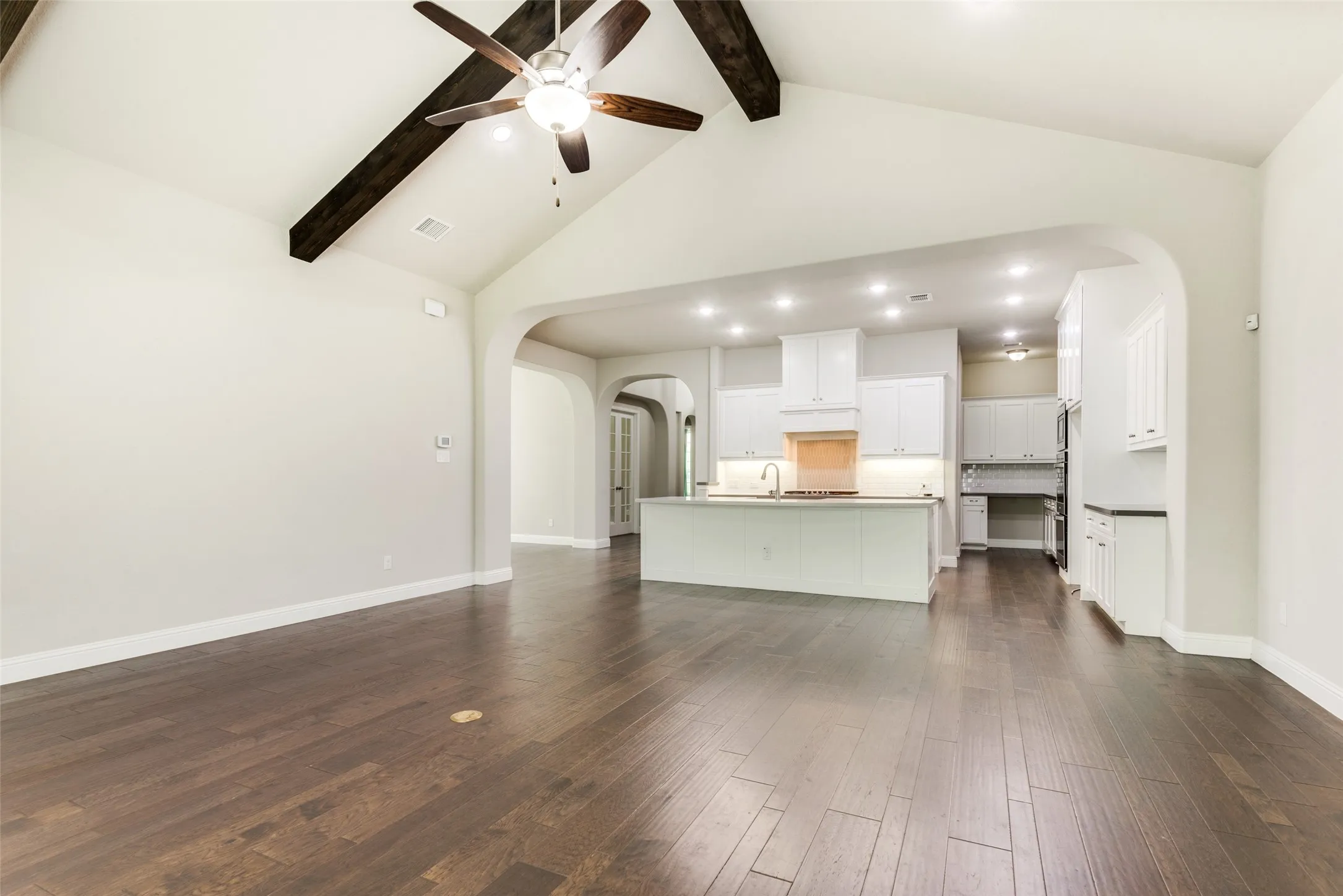 Single Family Residence For Rent in Denton County , 708 Dusty Trail, Little Elm, Texas 76227, 4 Bedroom, 3 Bathroom, 3 Garage spaces, 3,590 Sqft, built in 2018, mls#21381826, Real Estate Agent in Little Elm, Homes For Rent in Denton county, Homes For Rent in Little Elm, Realtor in Little Elm Texas, Real Estate Brokerage Independent Realty Texas, Luminita Cordes Realtor