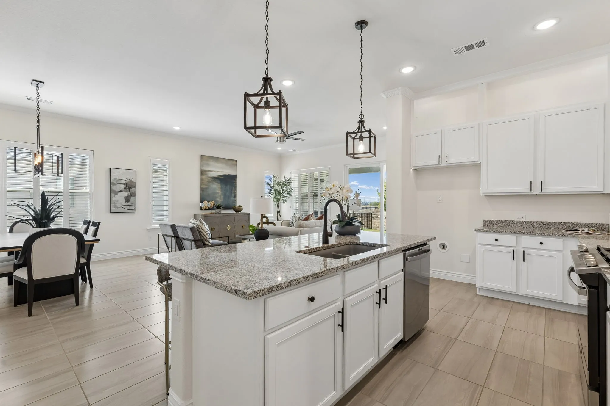 Single Family Residence For Sale in Denton County , 8908 Basanite Avenue, Denton, Texas 76207, 2 Bedroom, 3 Bathroom, 3 Garage spaces, 1,916 Sqft, built in 2022, mls#21377632, Real Estate Agent in Denton, Homes For Sale in Denton county, Homes For Sale in Denton, Realtor in Denton Texas, Real Estate Brokerage Independent Realty Texas, Luminita Cordes Realtor