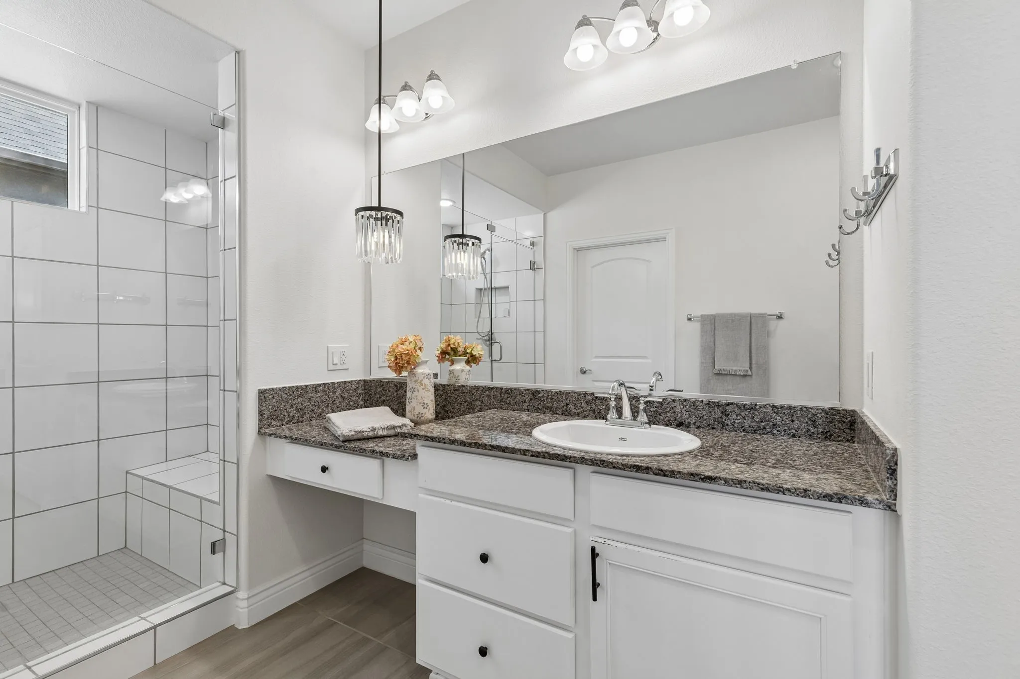 Single Family Residence For Sale in Denton County , 8908 Basanite Avenue, Denton, Texas 76207, 2 Bedroom, 3 Bathroom, 3 Garage spaces, 1,916 Sqft, built in 2022, mls#21377632, Real Estate Agent in Denton, Homes For Sale in Denton county, Homes For Sale in Denton, Realtor in Denton Texas, Real Estate Brokerage Independent Realty Texas, Luminita Cordes Realtor
