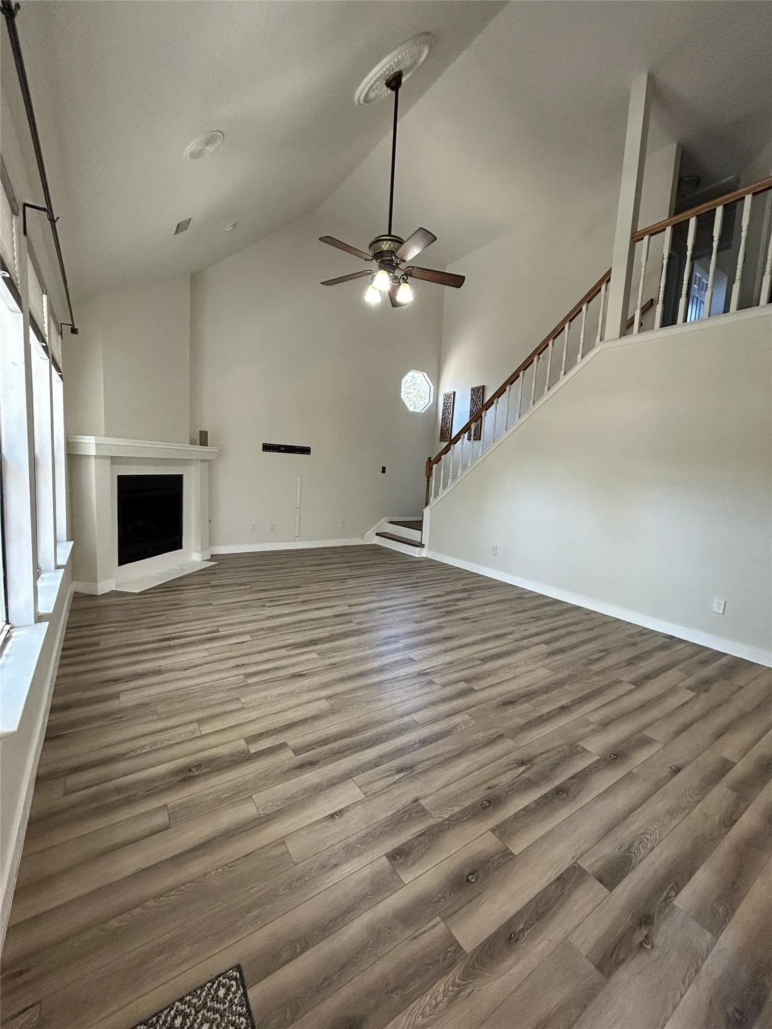 Single Family Residence For Sale in Williamson County , 602 N River Crest, Leander, Texas 78641, 3 Bedroom, 3 Bathroom, 2 Garage spaces, 1,820 Sqft, built in 1986, mls#21381479, Real Estate Agent in Leander, Homes For Sale in Williamson county, Homes For Sale in Leander, Realtor in Leander Texas, Real Estate Brokerage Independent Realty Texas, Luminita Cordes Realtor