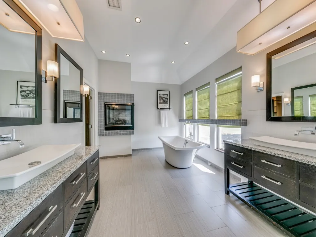 Single Family Residence For Rent in Denton County , 2816 Prestonwood Drive, Plano, Texas 75093, 3 Bedroom, 3 Bathroom, 2 Garage spaces, 3,691 Sqft, built in 1998, mls#21371108, Real Estate Agent in Plano, Homes For Rent in Denton county, Homes For Rent in Plano, Realtor in Plano Texas, Real Estate Brokerage Independent Realty Texas, Luminita Cordes Realtor