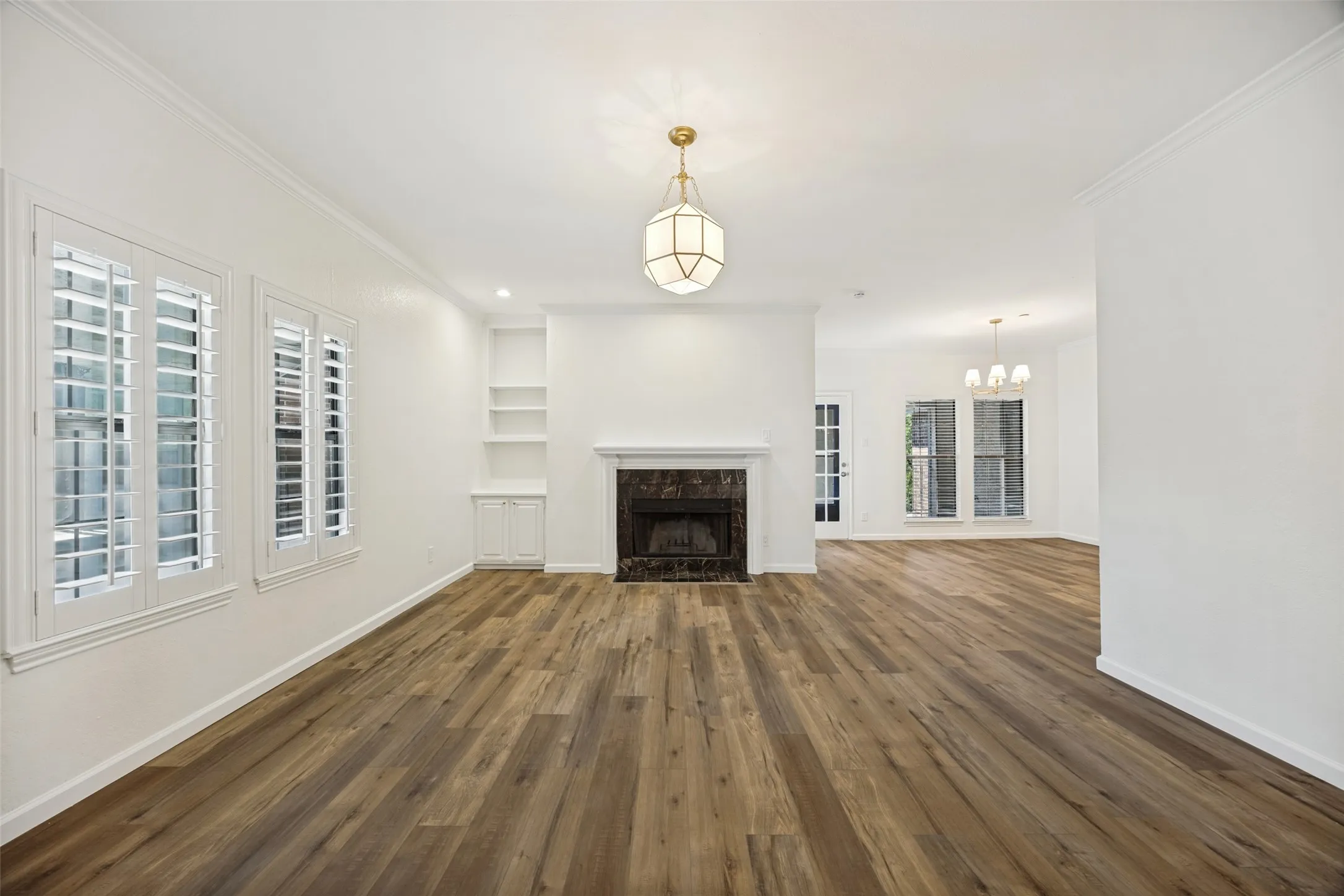 Condominium For Sale in Dallas County , 8610 Turtle Creek Boulevard #212, Dallas, Texas 75225, 2 Bedroom, 2 Bathroom, 2 Garage spaces, 1,315 Sqft, built in 1984, mls#21381271, Real Estate Agent in Dallas, Homes For Sale in Dallas county, Homes For Sale in Dallas, Realtor in Dallas Texas, Real Estate Brokerage Independent Realty Texas, Luminita Cordes Realtor