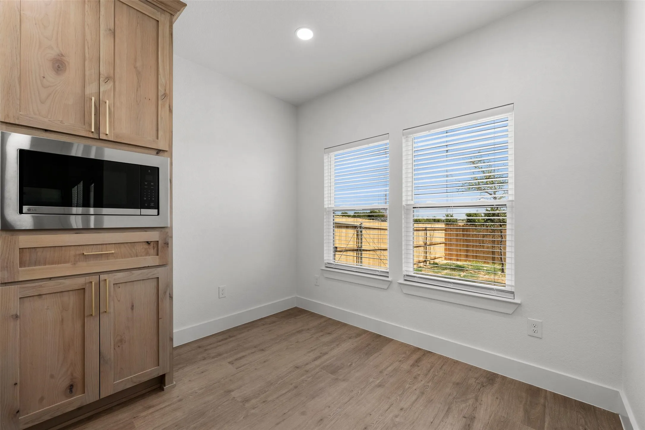 Single Family Residence For Sale in Mc Lennan County , 300 Johnson Street, Mc Gregor, Texas 76657, 3 Bedroom, 2 Bathroom, 1 Garage spaces, 1,466 Sqft, built in 2026, mls#21381862, Real Estate Agent in Mc Gregor, Homes For Sale in Mc Lennan county, Homes For Sale in Mc Gregor, Realtor in Mc Gregor Texas, Real Estate Brokerage Independent Realty Texas, Luminita Cordes Realtor