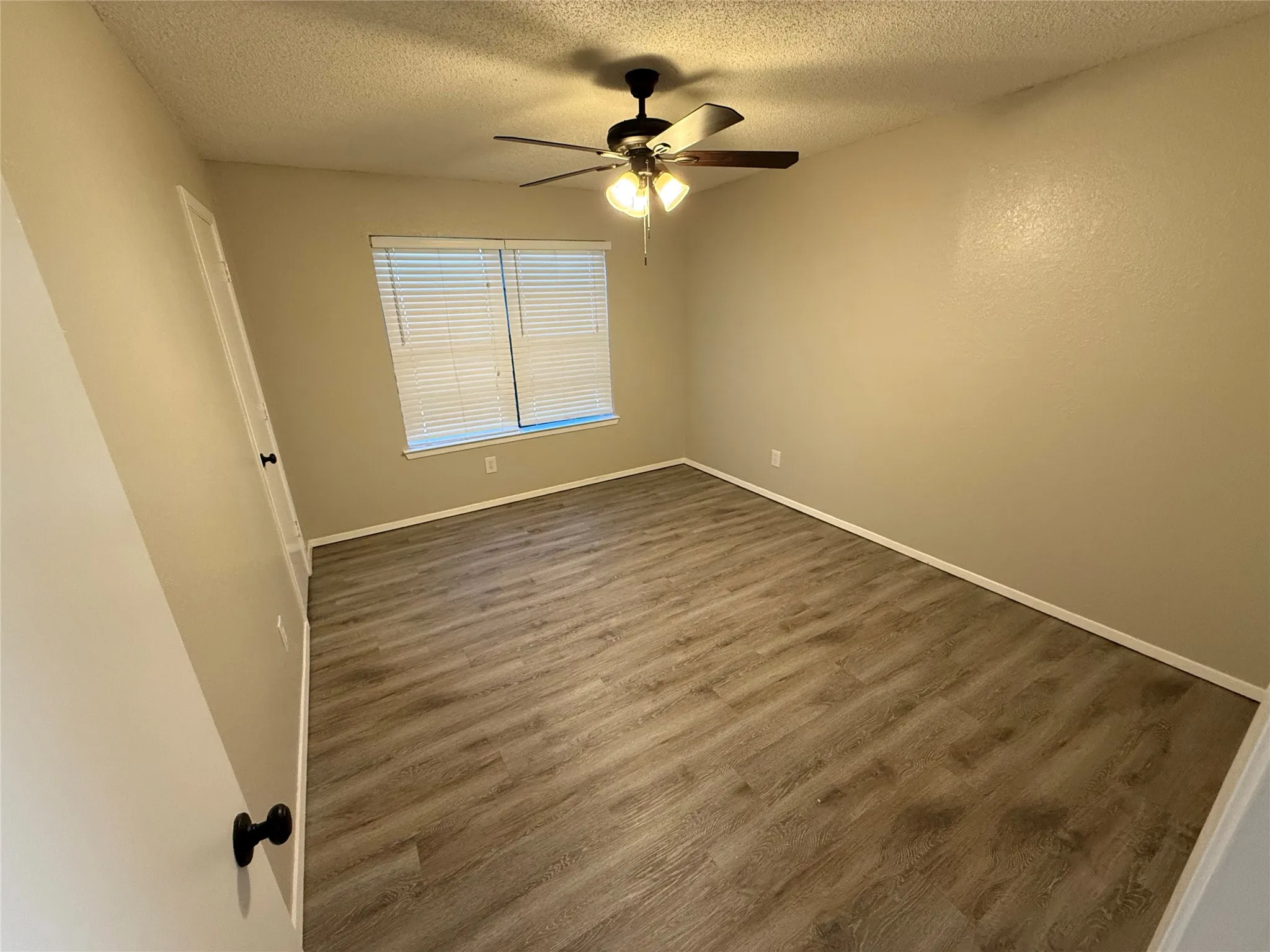 Duplex For Rent in Johnson County , 516 Highpoint Drive A, Godley, Texas 76044, 2 Bedroom, 1 Bathroom, 1 Garage spaces, 1,001 Sqft, built in 1986, mls#21381861, Real Estate Agent in Godley, Homes For Rent in Johnson county, Homes For Rent in Godley, Realtor in Godley Texas, Real Estate Brokerage Independent Realty Texas, Luminita Cordes Realtor