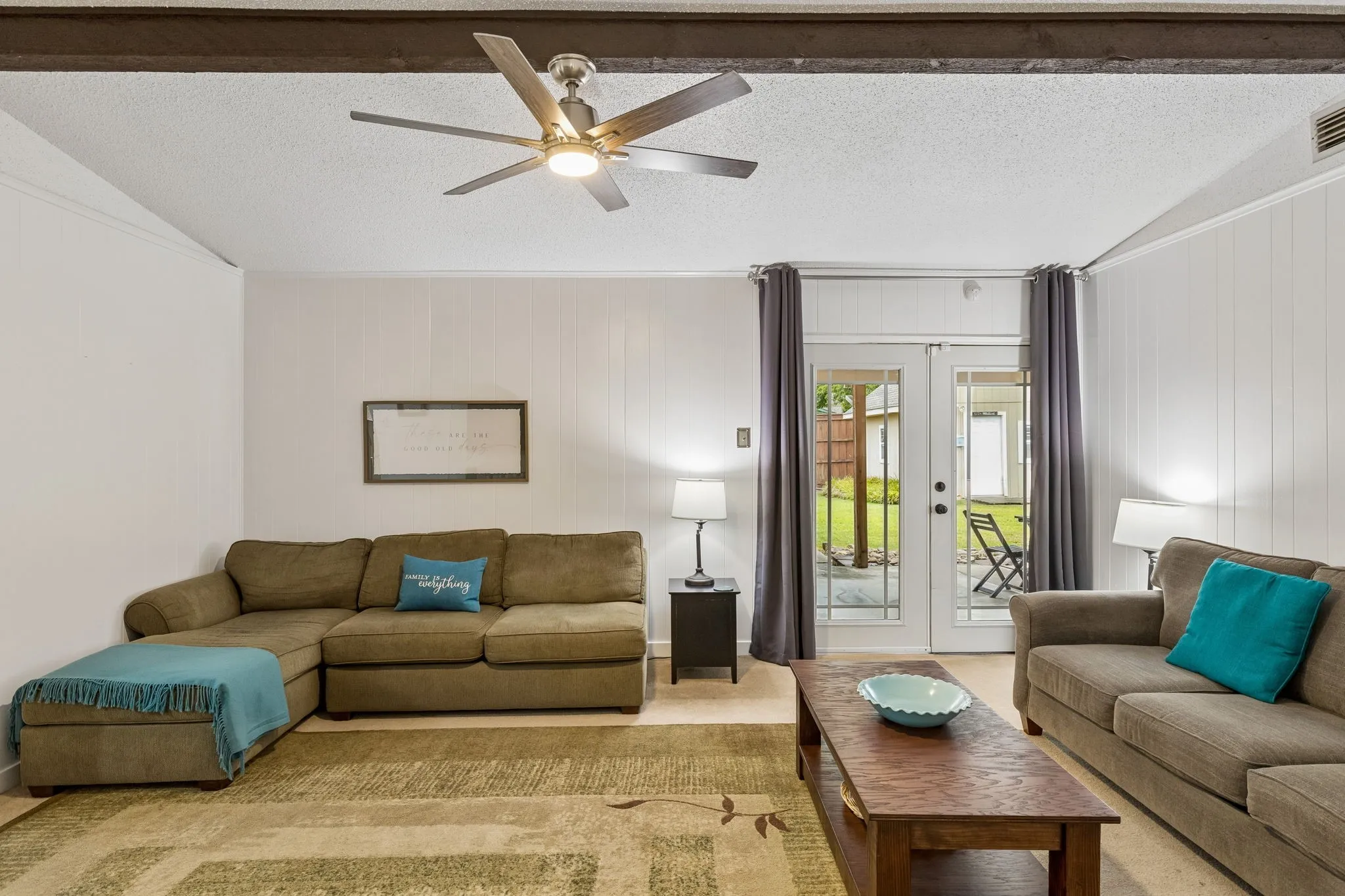 Single Family Residence For Sale in Dallas County , 1513 Meadow Way, Garland, Texas 75042, 3 Bedroom, 2 Bathroom, 1 Garage spaces, 1,586 Sqft, built in 1968, mls#21377841, Real Estate Agent in Garland, Homes For Sale in Dallas county, Homes For Sale in Garland, Realtor in Garland Texas, Real Estate Brokerage Independent Realty Texas, Luminita Cordes Realtor