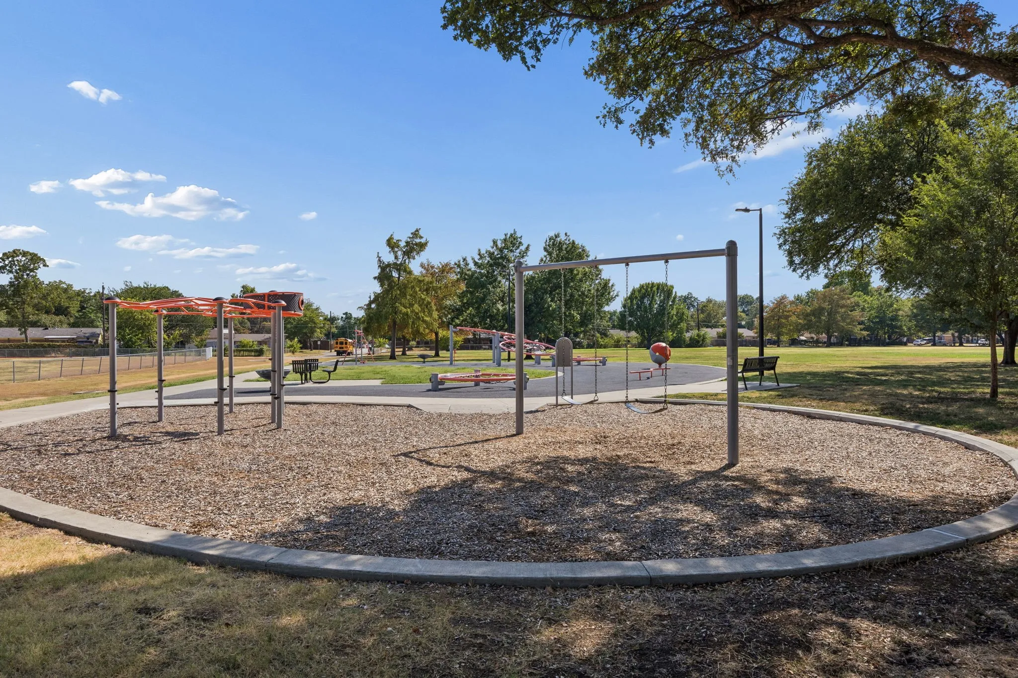 Single Family Residence For Sale in Dallas County , 1513 Meadow Way, Garland, Texas 75042, 3 Bedroom, 2 Bathroom, 1 Garage spaces, 1,586 Sqft, built in 1968, mls#21377841, Real Estate Agent in Garland, Homes For Sale in Dallas county, Homes For Sale in Garland, Realtor in Garland Texas, Real Estate Brokerage Independent Realty Texas, Luminita Cordes Realtor