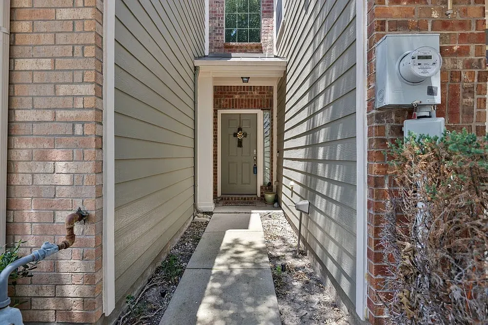 Townhouse For Rent in Collin County , 7913 Hannah Street, Plano, Texas 75025, 3 Bedroom, 3 Bathroom, 2 Garage spaces, 1,812 Sqft, built in 2007, mls#21380497, Real Estate Agent in Plano, Homes For Rent in Collin county, Homes For Rent in Plano, Realtor in Plano Texas, Real Estate Brokerage Independent Realty Texas, Luminita Cordes Realtor