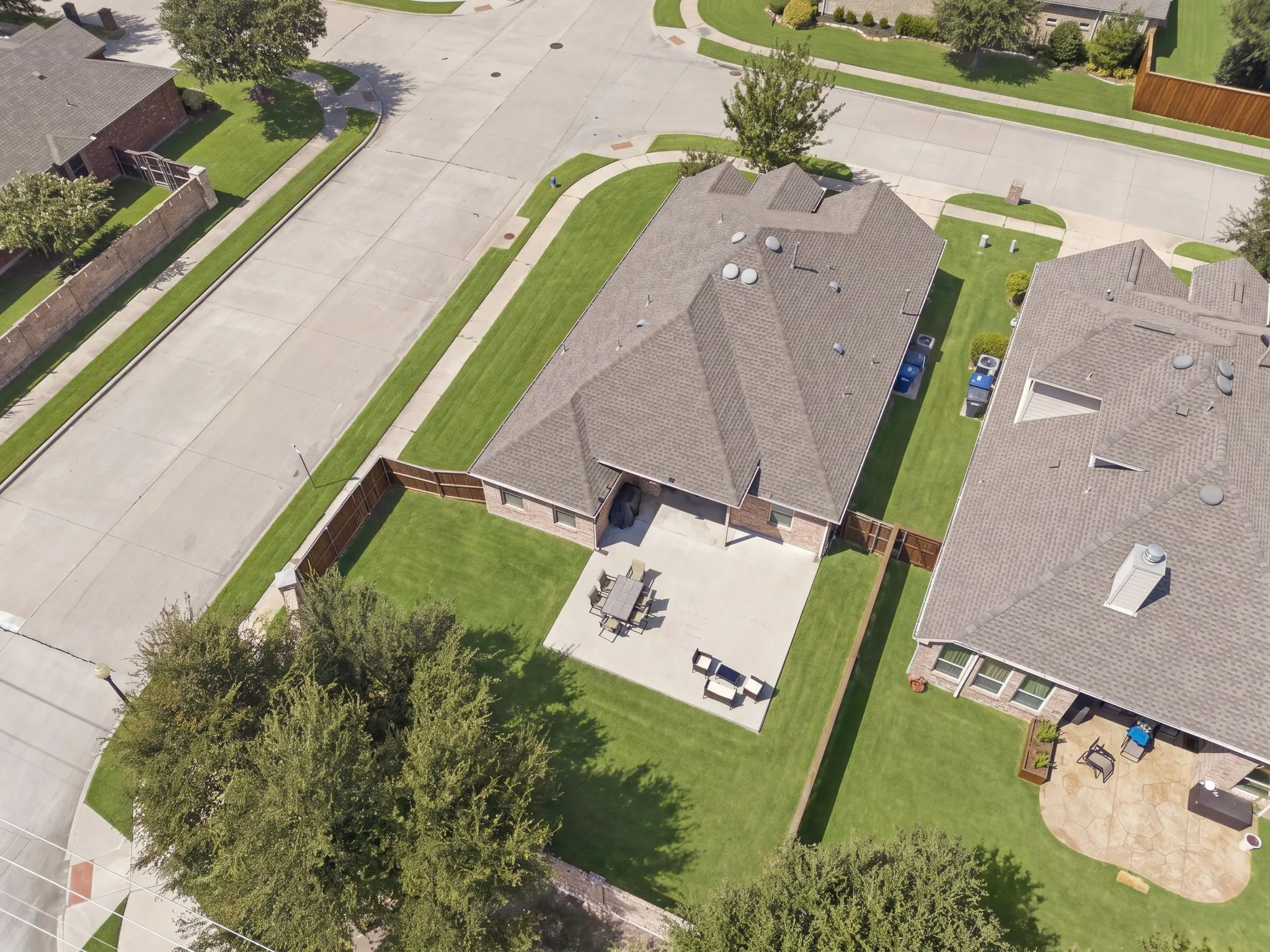 Single Family Residence For Sale in Collin County , 900 Park Meadow Lane, Mc Kinney, Texas 75071, 3 Bedroom, 2 Bathroom, 2 Garage spaces, 1,844 Sqft, built in 2014, mls#21380515, Real Estate Agent in Mc Kinney, Homes For Sale in Collin county, Homes For Sale in Mc Kinney, Realtor in Mc Kinney Texas, Real Estate Brokerage Independent Realty Texas, Luminita Cordes Realtor