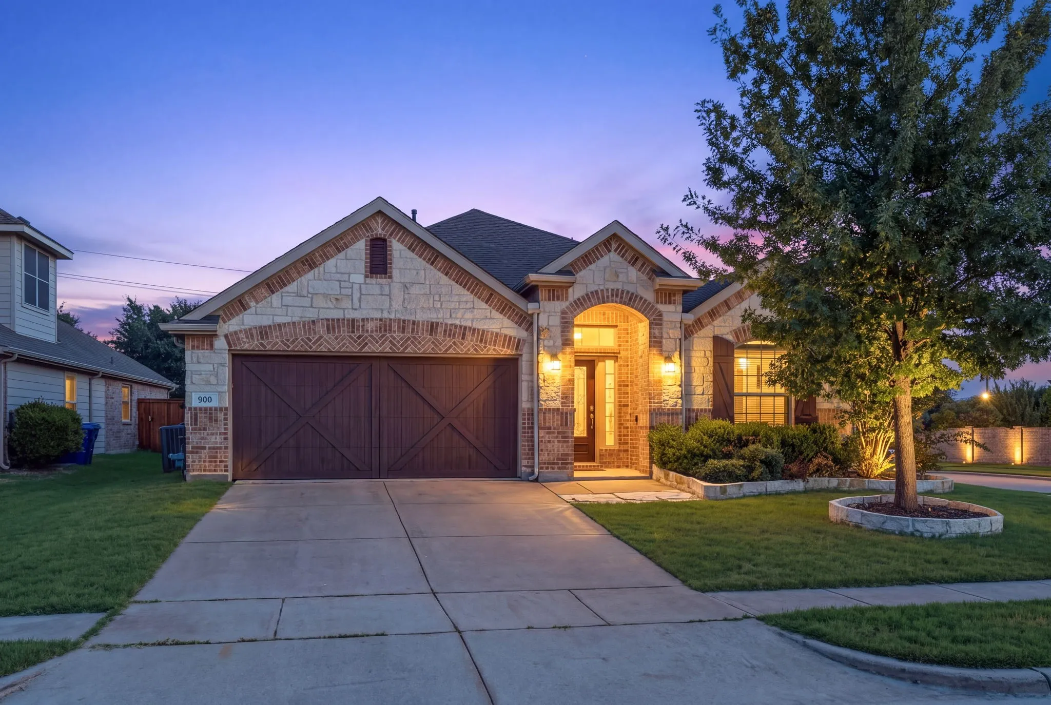 Single Family Residence For Sale in Collin County , 900 Park Meadow Lane, Mc Kinney, Texas 75071, 3 Bedroom, 2 Bathroom, 2 Garage spaces, 1,844 Sqft, built in 2014, mls#21380515, Real Estate Agent in Mc Kinney, Homes For Sale in Collin county, Homes For Sale in Mc Kinney, Realtor in Mc Kinney Texas, Real Estate Brokerage Independent Realty Texas, Luminita Cordes Realtor