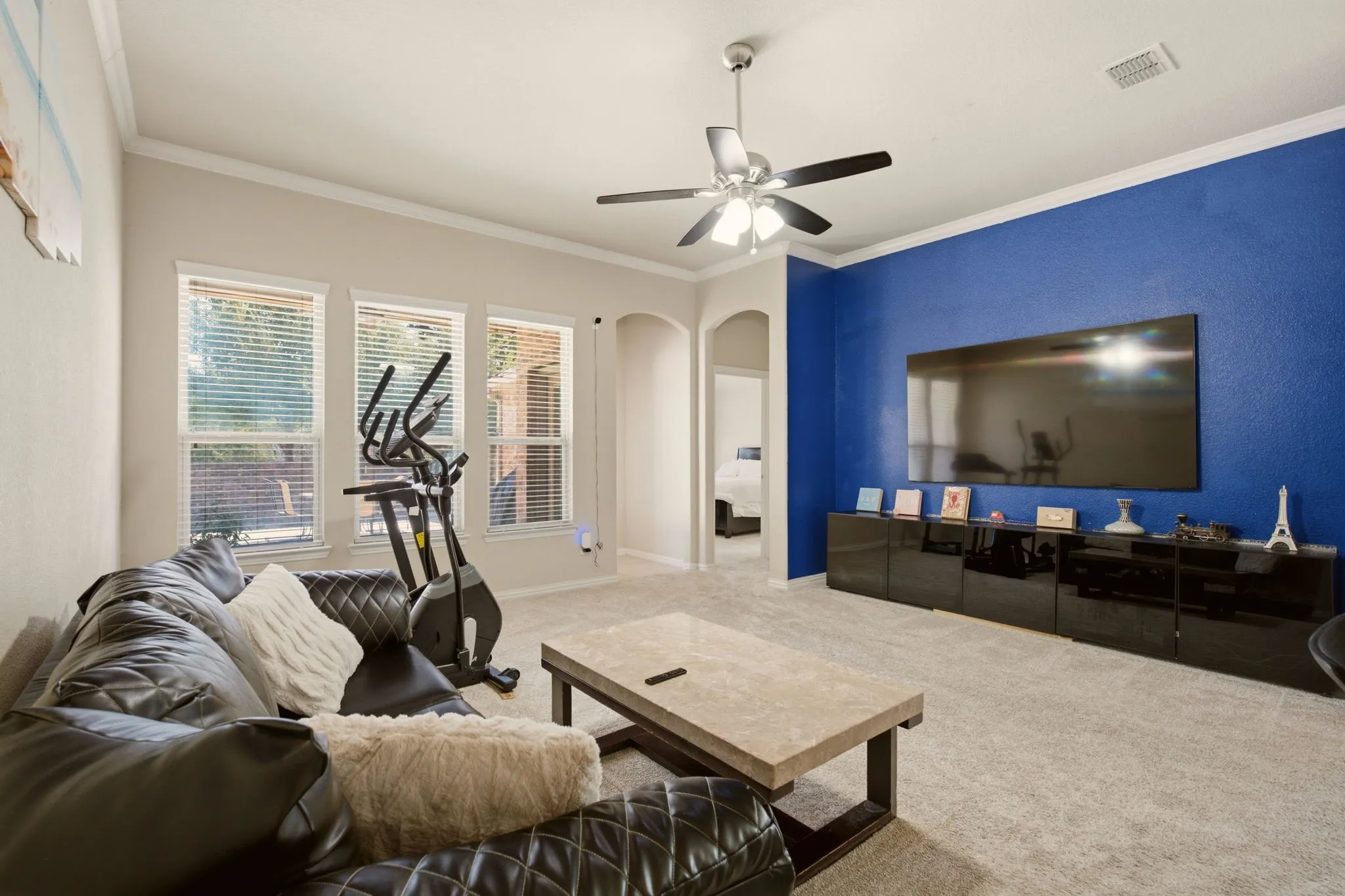 Single Family Residence For Sale in Collin County , 900 Park Meadow Lane, Mc Kinney, Texas 75071, 3 Bedroom, 2 Bathroom, 2 Garage spaces, 1,844 Sqft, built in 2014, mls#21380515, Real Estate Agent in Mc Kinney, Homes For Sale in Collin county, Homes For Sale in Mc Kinney, Realtor in Mc Kinney Texas, Real Estate Brokerage Independent Realty Texas, Luminita Cordes Realtor