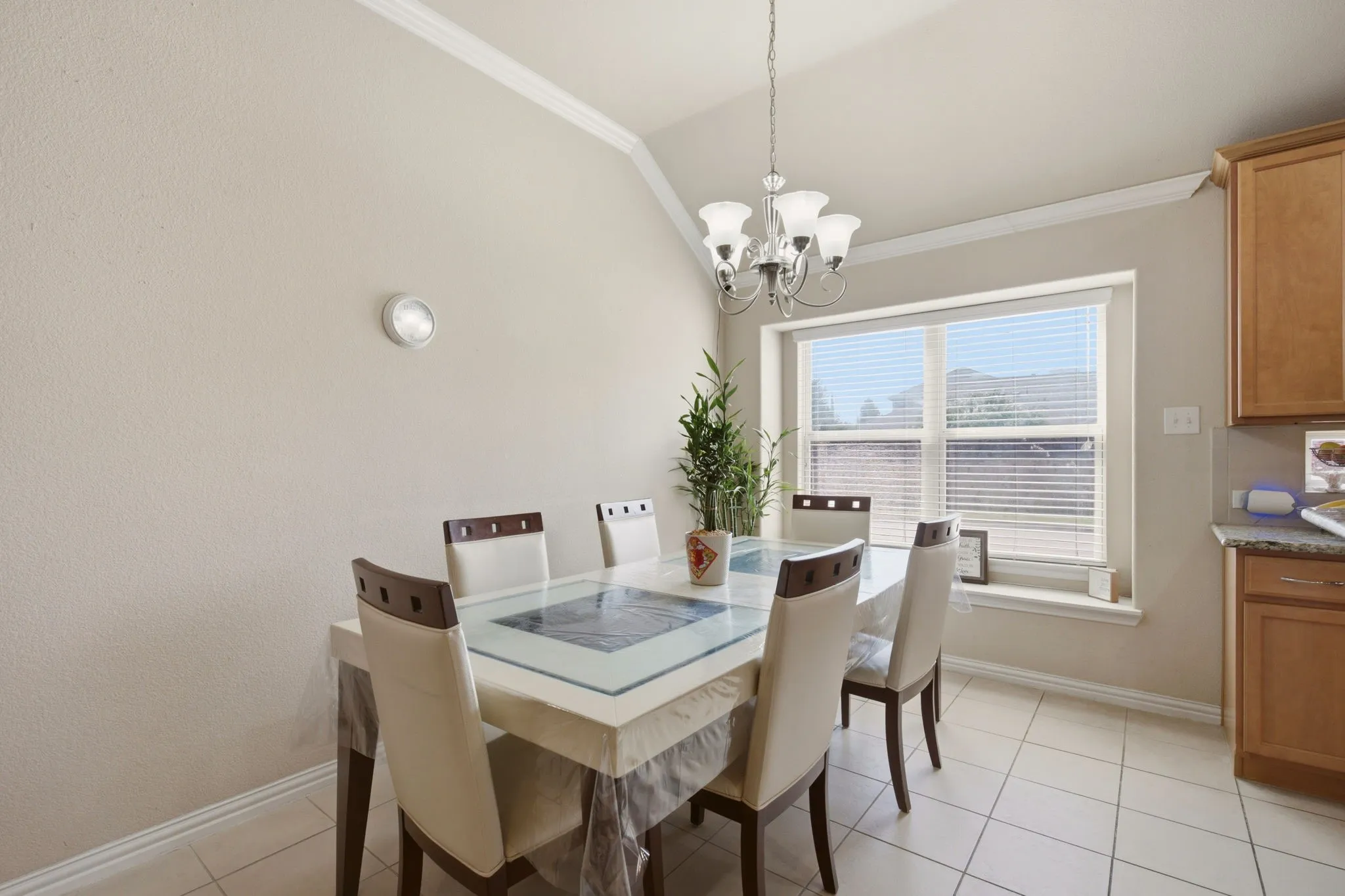 Single Family Residence For Sale in Collin County , 900 Park Meadow Lane, Mc Kinney, Texas 75071, 3 Bedroom, 2 Bathroom, 2 Garage spaces, 1,844 Sqft, built in 2014, mls#21380515, Real Estate Agent in Mc Kinney, Homes For Sale in Collin county, Homes For Sale in Mc Kinney, Realtor in Mc Kinney Texas, Real Estate Brokerage Independent Realty Texas, Luminita Cordes Realtor