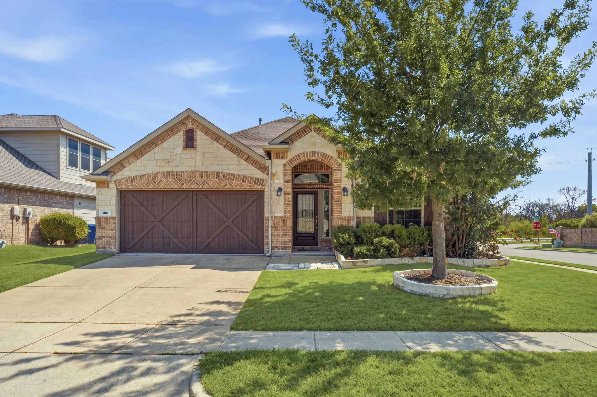 Single Family Residence For Sale in Collin County , 900 Park Meadow Lane, Mc Kinney, Texas 75071, 3 Bedroom, 2 Bathroom, 2 Garage spaces, 1,844 Sqft, built in 2014, mls#21380515, Real Estate Agent in Mc Kinney, Homes For Sale in Collin county, Homes For Sale in Mc Kinney, Realtor in Mc Kinney Texas, Real Estate Brokerage Independent Realty Texas, Luminita Cordes Realtor