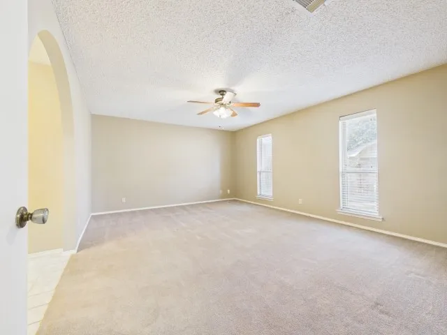 Single Family Residence For Sale in Henderson County , 518 Ridgeway Lane, Chandler, Texas 75758, 3 Bedroom, 3 Bathroom, 2 Garage spaces, 2,457 Sqft, built in 1979, mls#21378093, Real Estate Agent in Chandler, Homes For Sale in Henderson county, Homes For Sale in Chandler, Realtor in Chandler Texas, Real Estate Brokerage Independent Realty Texas, Luminita Cordes Realtor