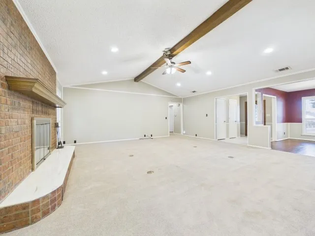 Single Family Residence For Sale in Henderson County , 518 Ridgeway Lane, Chandler, Texas 75758, 3 Bedroom, 3 Bathroom, 2 Garage spaces, 2,457 Sqft, built in 1979, mls#21378093, Real Estate Agent in Chandler, Homes For Sale in Henderson county, Homes For Sale in Chandler, Realtor in Chandler Texas, Real Estate Brokerage Independent Realty Texas, Luminita Cordes Realtor