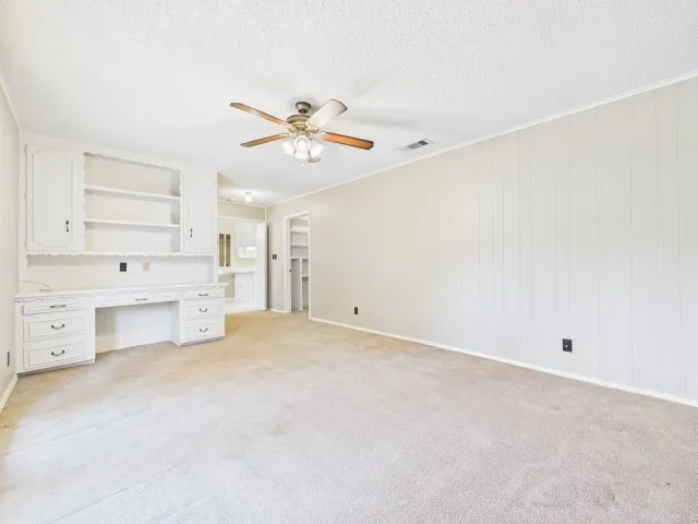 Single Family Residence For Sale in Henderson County , 518 Ridgeway Lane, Chandler, Texas 75758, 3 Bedroom, 3 Bathroom, 2 Garage spaces, 2,457 Sqft, built in 1979, mls#21378093, Real Estate Agent in Chandler, Homes For Sale in Henderson county, Homes For Sale in Chandler, Realtor in Chandler Texas, Real Estate Brokerage Independent Realty Texas, Luminita Cordes Realtor