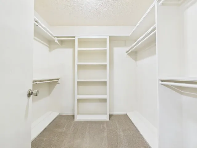 Single Family Residence For Sale in Henderson County , 518 Ridgeway Lane, Chandler, Texas 75758, 3 Bedroom, 3 Bathroom, 2 Garage spaces, 2,457 Sqft, built in 1979, mls#21378093, Real Estate Agent in Chandler, Homes For Sale in Henderson county, Homes For Sale in Chandler, Realtor in Chandler Texas, Real Estate Brokerage Independent Realty Texas, Luminita Cordes Realtor