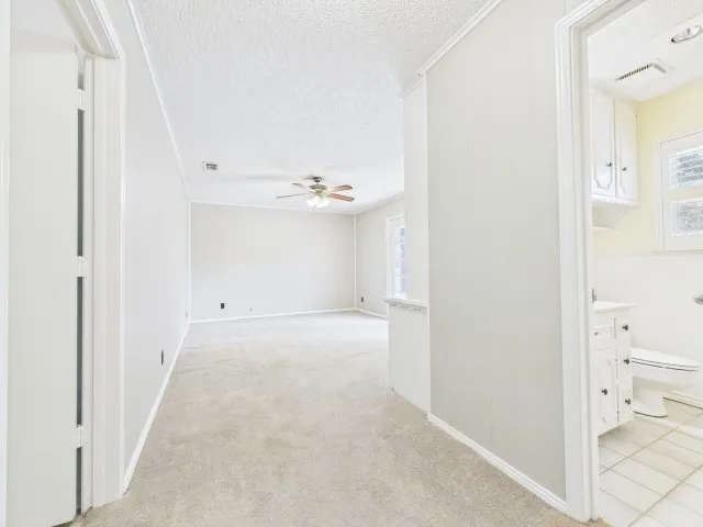Single Family Residence For Sale in Henderson County , 518 Ridgeway Lane, Chandler, Texas 75758, 3 Bedroom, 3 Bathroom, 2 Garage spaces, 2,457 Sqft, built in 1979, mls#21378093, Real Estate Agent in Chandler, Homes For Sale in Henderson county, Homes For Sale in Chandler, Realtor in Chandler Texas, Real Estate Brokerage Independent Realty Texas, Luminita Cordes Realtor