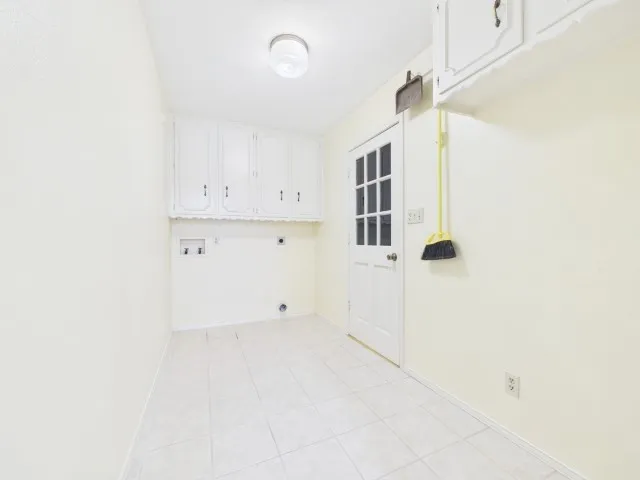 Single Family Residence For Sale in Henderson County , 518 Ridgeway Lane, Chandler, Texas 75758, 3 Bedroom, 3 Bathroom, 2 Garage spaces, 2,457 Sqft, built in 1979, mls#21378093, Real Estate Agent in Chandler, Homes For Sale in Henderson county, Homes For Sale in Chandler, Realtor in Chandler Texas, Real Estate Brokerage Independent Realty Texas, Luminita Cordes Realtor