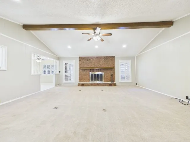 Single Family Residence For Sale in Henderson County , 518 Ridgeway Lane, Chandler, Texas 75758, 3 Bedroom, 3 Bathroom, 2 Garage spaces, 2,457 Sqft, built in 1979, mls#21378093, Real Estate Agent in Chandler, Homes For Sale in Henderson county, Homes For Sale in Chandler, Realtor in Chandler Texas, Real Estate Brokerage Independent Realty Texas, Luminita Cordes Realtor