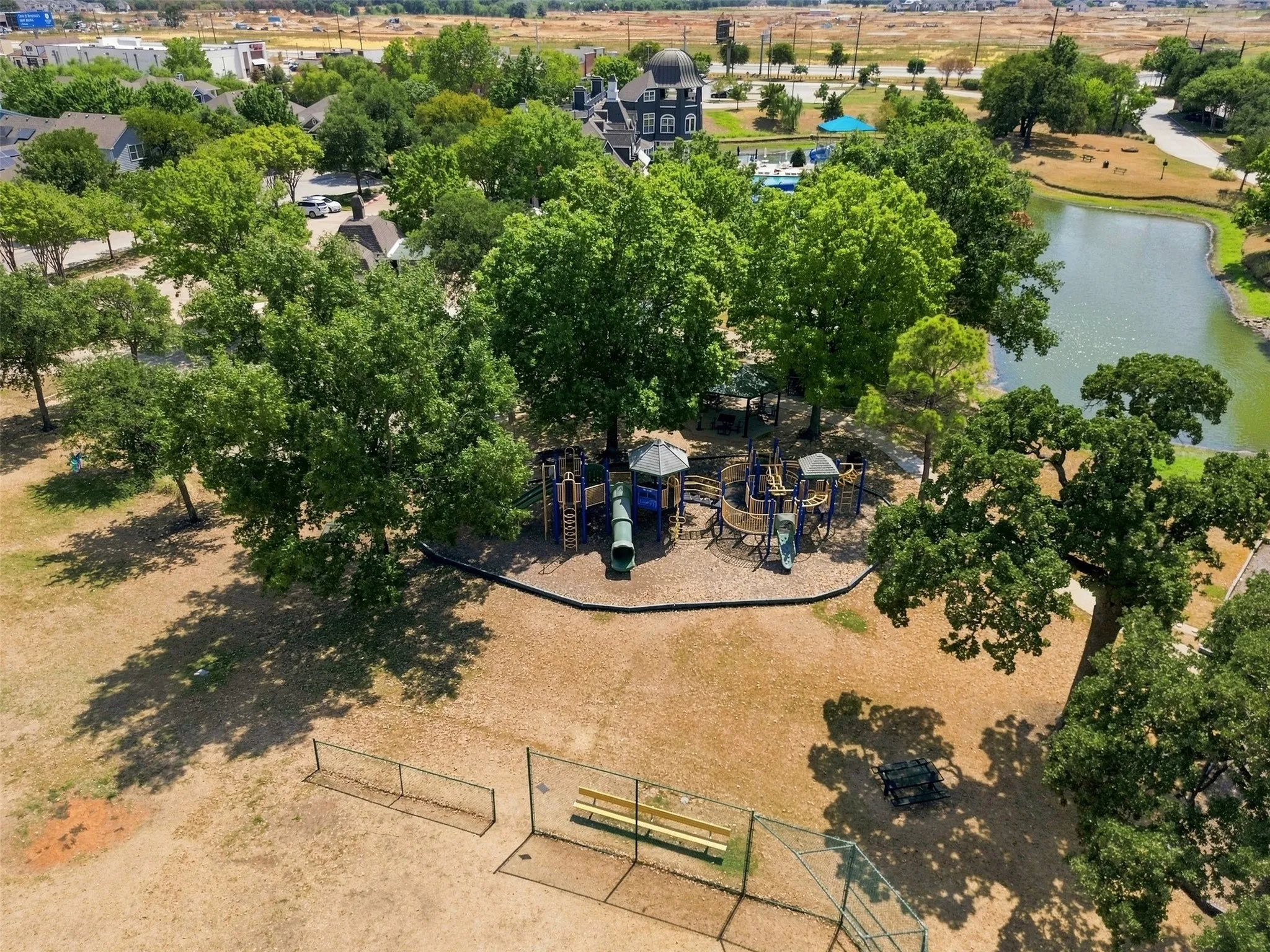 Single Family Residence For Sale in Denton County , 10124 Cedar Lake Drive, Providence Village, Texas 76227, 3 Bedroom, 3 Bathroom, 2 Garage spaces, 2,067 Sqft, built in 2003, mls#21381875, Real Estate Agent in Providence Village, Homes For Sale in Denton county, Homes For Sale in Providence Village, Realtor in Providence Village Texas, Real Estate Brokerage Independent Realty Texas, Luminita Cordes Realtor