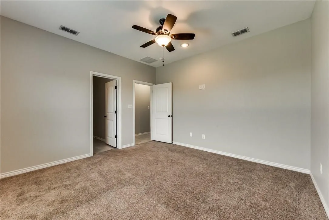 Duplex For Rent in Taylor County , 6035 Jennings Drive 6037, Abilene, Texas 79606, 3 Bedroom, 2 Bathroom, 2 Garage spaces, 3,052 Sqft, built in 2017, mls#21381877, Real Estate Agent in Abilene, Homes For Rent in Taylor county, Homes For Rent in Abilene, Realtor in Abilene Texas, Real Estate Brokerage Independent Realty Texas, Luminita Cordes Realtor