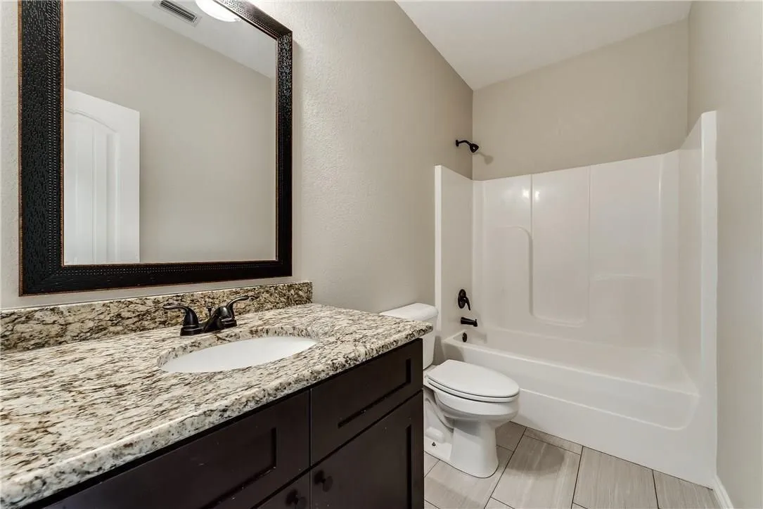 Duplex For Rent in Taylor County , 6035 Jennings Drive 6037, Abilene, Texas 79606, 3 Bedroom, 2 Bathroom, 2 Garage spaces, 3,052 Sqft, built in 2017, mls#21381877, Real Estate Agent in Abilene, Homes For Rent in Taylor county, Homes For Rent in Abilene, Realtor in Abilene Texas, Real Estate Brokerage Independent Realty Texas, Luminita Cordes Realtor