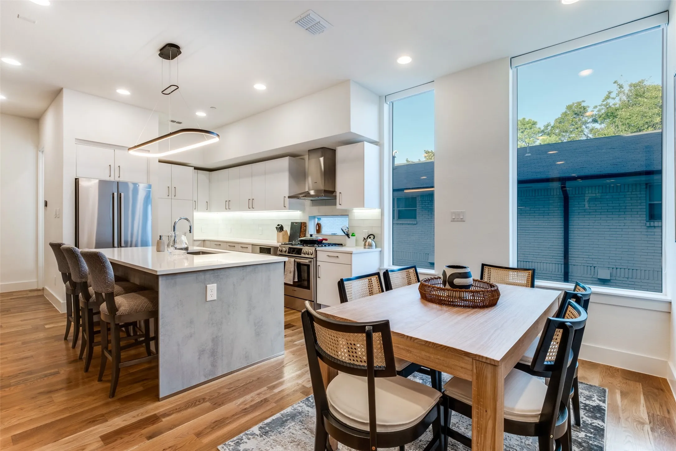Condominium For Rent in Dallas County , 1932 Cuyler Court, Dallas, Texas 75204, 2 Bedroom, 3 Bathroom, 2 Garage spaces, 1,746 Sqft, built in 2023, mls#21381823, Real Estate Agent in Dallas, Homes For Rent in Dallas county, Homes For Rent in Dallas, Realtor in Dallas Texas, Real Estate Brokerage Independent Realty Texas, Luminita Cordes Realtor