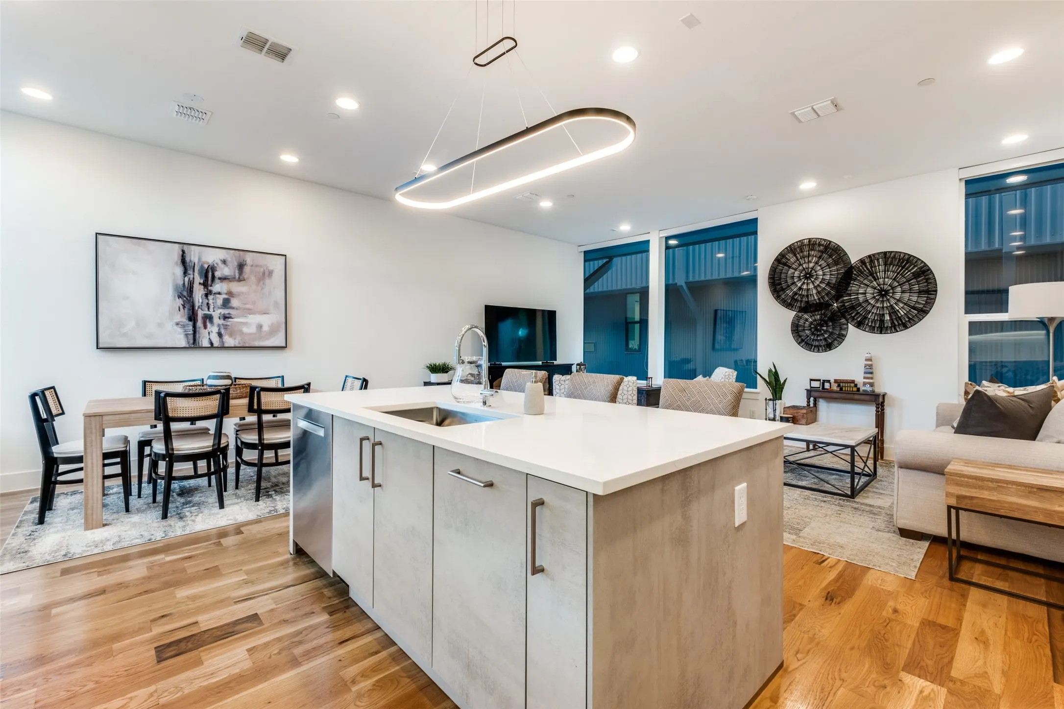 Condominium For Rent in Dallas County , 1932 Cuyler Court, Dallas, Texas 75204, 2 Bedroom, 3 Bathroom, 2 Garage spaces, 1,746 Sqft, built in 2023, mls#21381823, Real Estate Agent in Dallas, Homes For Rent in Dallas county, Homes For Rent in Dallas, Realtor in Dallas Texas, Real Estate Brokerage Independent Realty Texas, Luminita Cordes Realtor