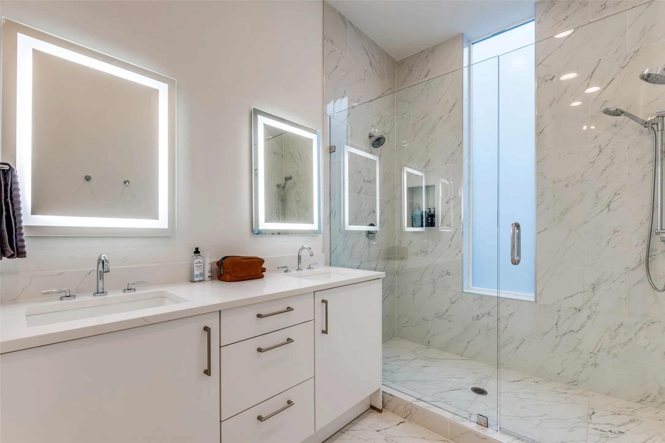 Condominium For Rent in Dallas County , 1932 Cuyler Court, Dallas, Texas 75204, 2 Bedroom, 3 Bathroom, 2 Garage spaces, 1,746 Sqft, built in 2023, mls#21381823, Real Estate Agent in Dallas, Homes For Rent in Dallas county, Homes For Rent in Dallas, Realtor in Dallas Texas, Real Estate Brokerage Independent Realty Texas, Luminita Cordes Realtor