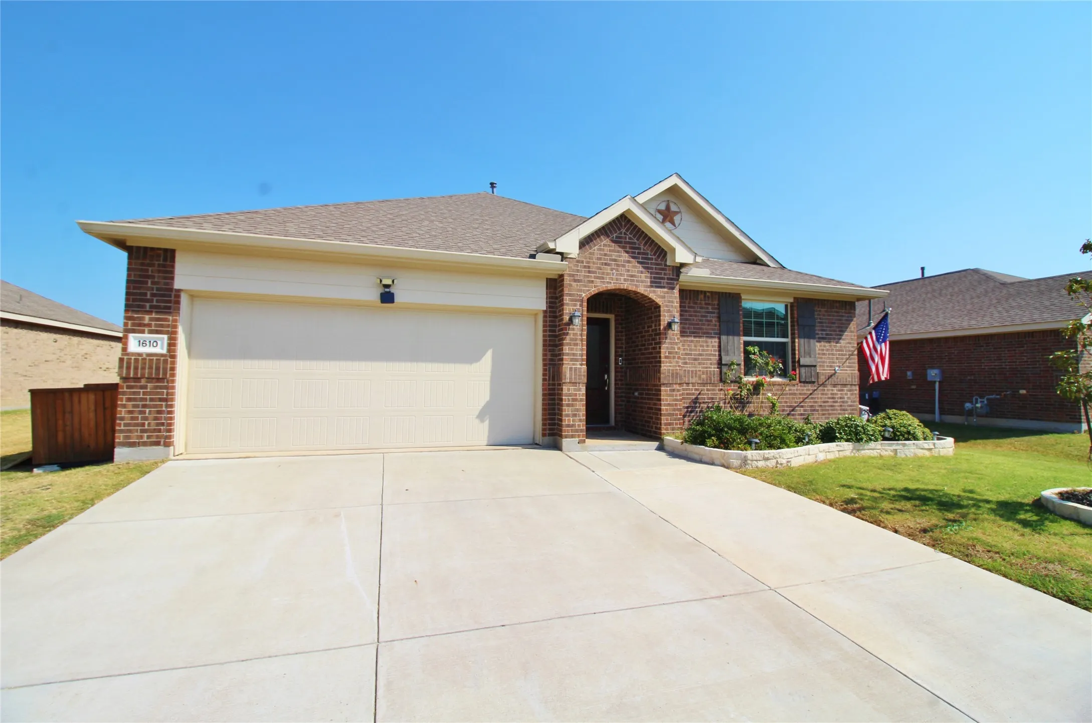 Single Family Residence For Rent in Collin County , 1610 Fields View Drive, Anna, Texas 75409, 4 Bedroom, 2 Bathroom, 2 Garage spaces, 1,835 Sqft, built in 2020, mls#21381808, Real Estate Agent in Anna, Homes For Rent in Collin county, Homes For Rent in Anna, Realtor in Anna Texas, Real Estate Brokerage Independent Realty Texas, Luminita Cordes Realtor