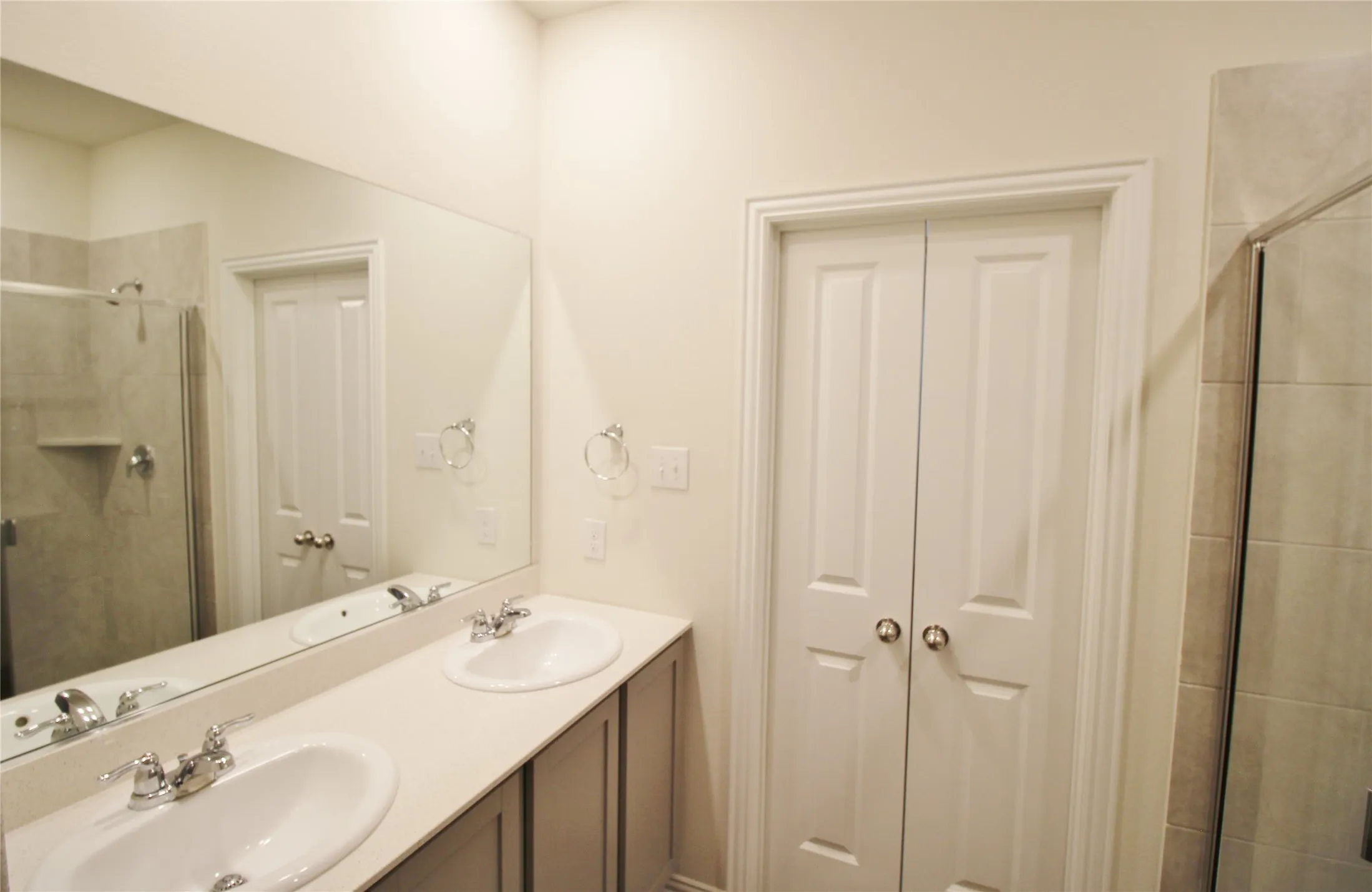Single Family Residence For Rent in Collin County , 1610 Fields View Drive, Anna, Texas 75409, 4 Bedroom, 2 Bathroom, 2 Garage spaces, 1,835 Sqft, built in 2020, mls#21381808, Real Estate Agent in Anna, Homes For Rent in Collin county, Homes For Rent in Anna, Realtor in Anna Texas, Real Estate Brokerage Independent Realty Texas, Luminita Cordes Realtor