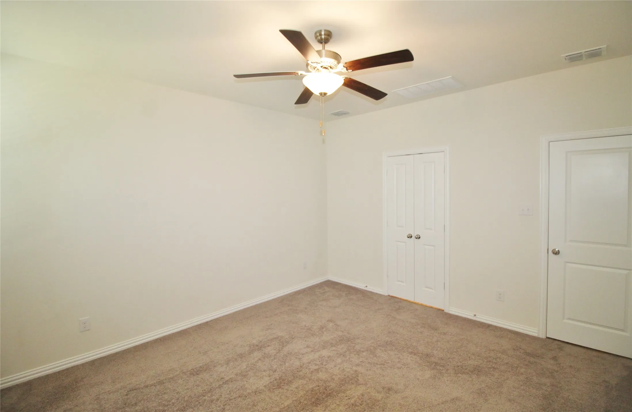 Single Family Residence For Rent in Collin County , 1610 Fields View Drive, Anna, Texas 75409, 4 Bedroom, 2 Bathroom, 2 Garage spaces, 1,835 Sqft, built in 2020, mls#21381808, Real Estate Agent in Anna, Homes For Rent in Collin county, Homes For Rent in Anna, Realtor in Anna Texas, Real Estate Brokerage Independent Realty Texas, Luminita Cordes Realtor
