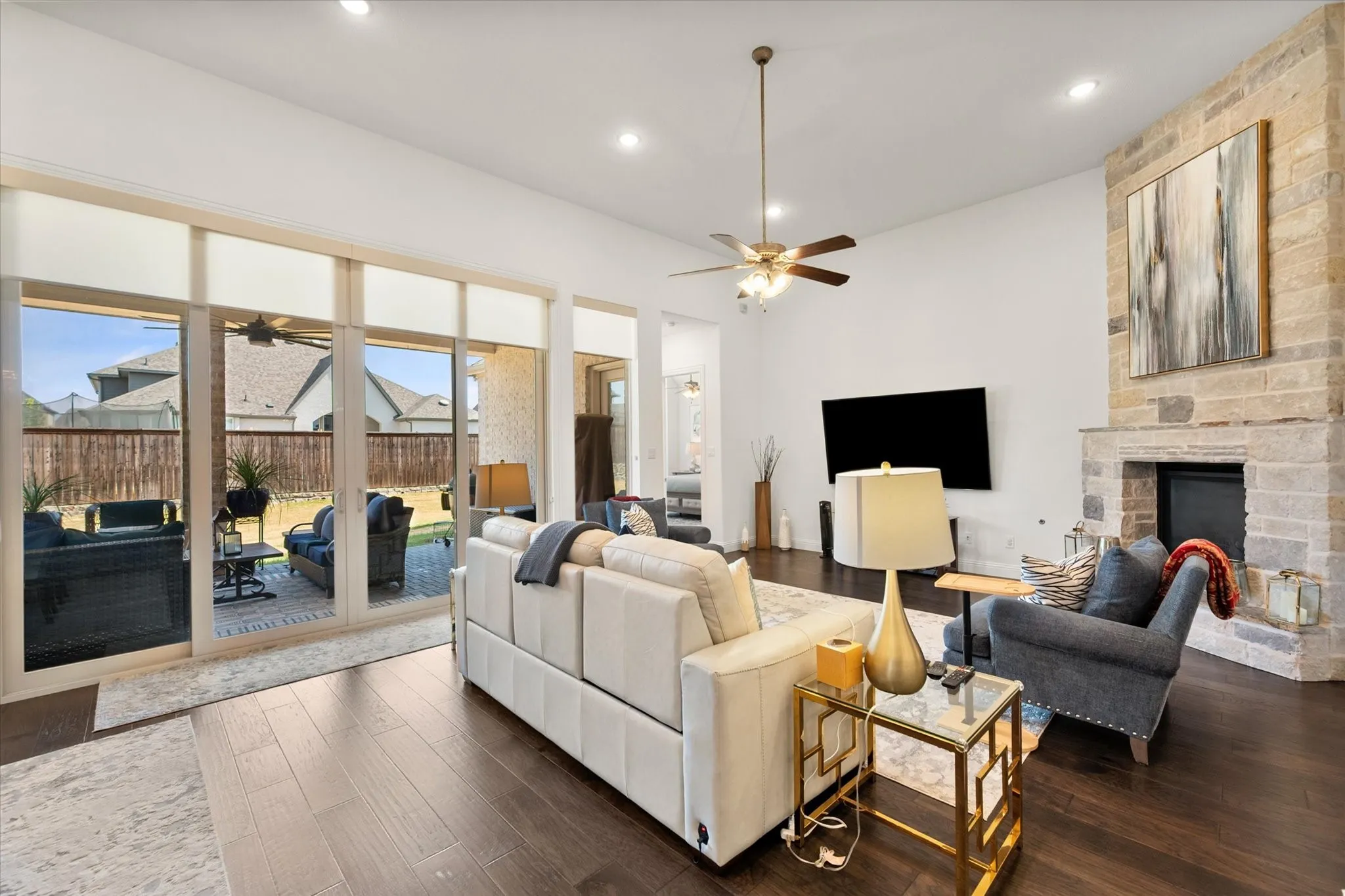 Single Family Residence For Sale in Collin County , 2802 Maverick Way, Celina, Texas 75009, 4 Bedroom, 5 Bathroom, 3 Garage spaces, 3,197 Sqft, built in 2019, mls#21372473, Real Estate Agent in Celina, Homes For Sale in Collin county, Homes For Sale in Celina, Realtor in Celina Texas, Real Estate Brokerage Independent Realty Texas, Luminita Cordes Realtor