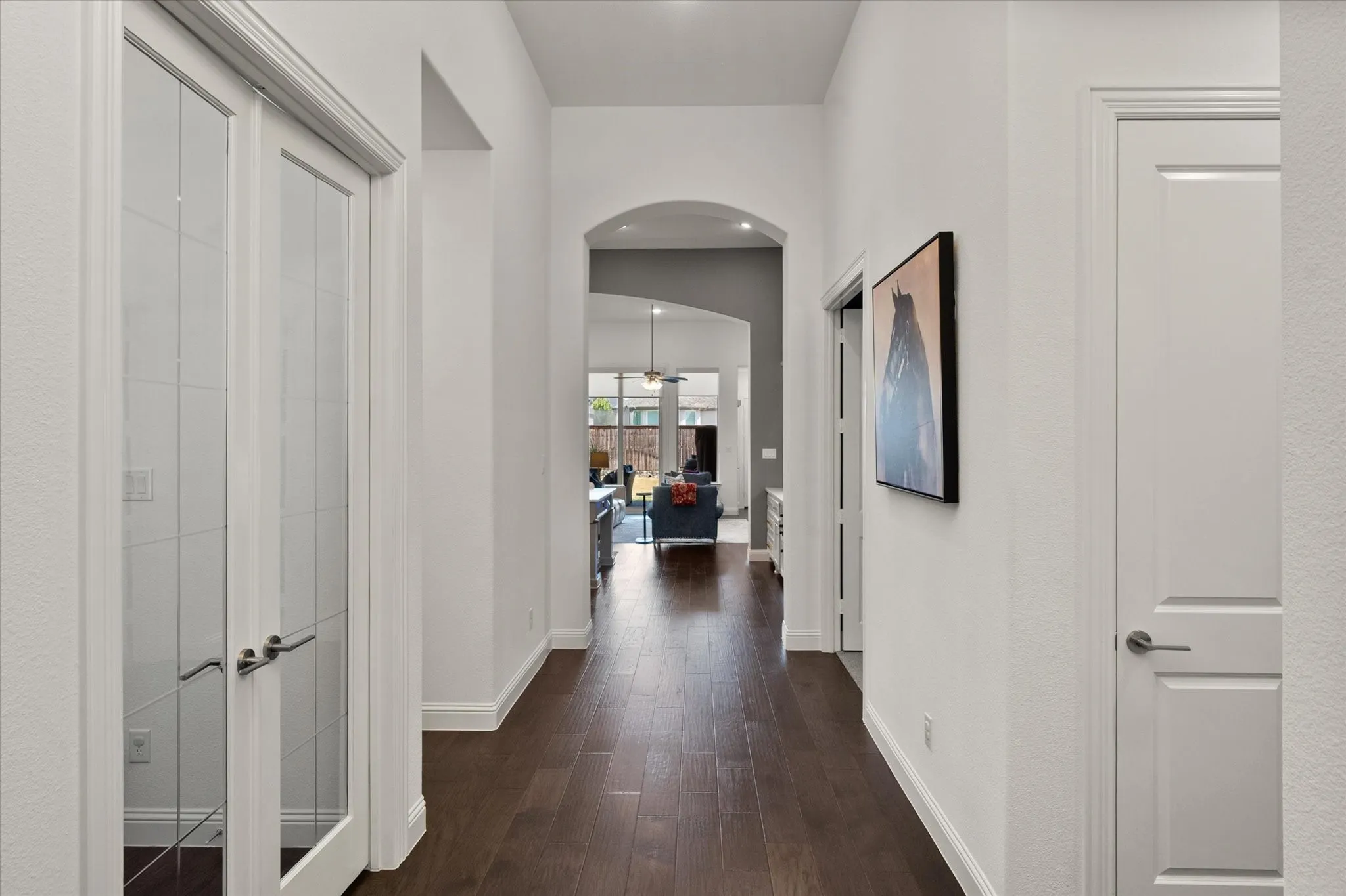 Single Family Residence For Sale in Collin County , 2802 Maverick Way, Celina, Texas 75009, 4 Bedroom, 5 Bathroom, 3 Garage spaces, 3,197 Sqft, built in 2019, mls#21372473, Real Estate Agent in Celina, Homes For Sale in Collin county, Homes For Sale in Celina, Realtor in Celina Texas, Real Estate Brokerage Independent Realty Texas, Luminita Cordes Realtor
