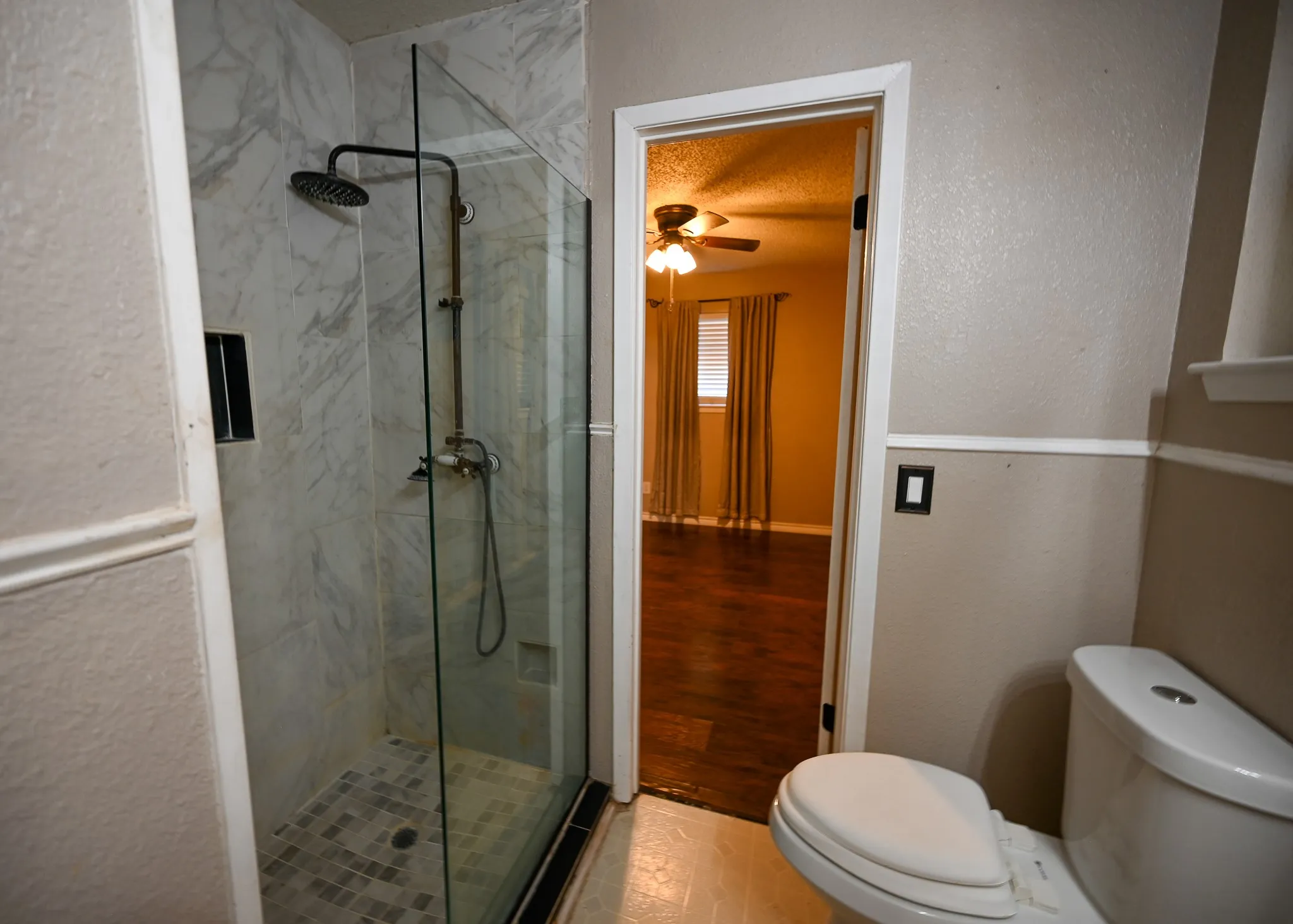 Single Family Residence For Rent in Wise County , 103 Boca Vista Court, Chico, Texas 76431, 3 Bedroom, 2 Bathroom, Garage spaces, 1,621 Sqft, built in 1978, mls#21381313, Real Estate Agent in Chico, Homes For Rent in Wise county, Homes For Rent in Chico, Realtor in Chico Texas, Real Estate Brokerage Independent Realty Texas, Luminita Cordes Realtor