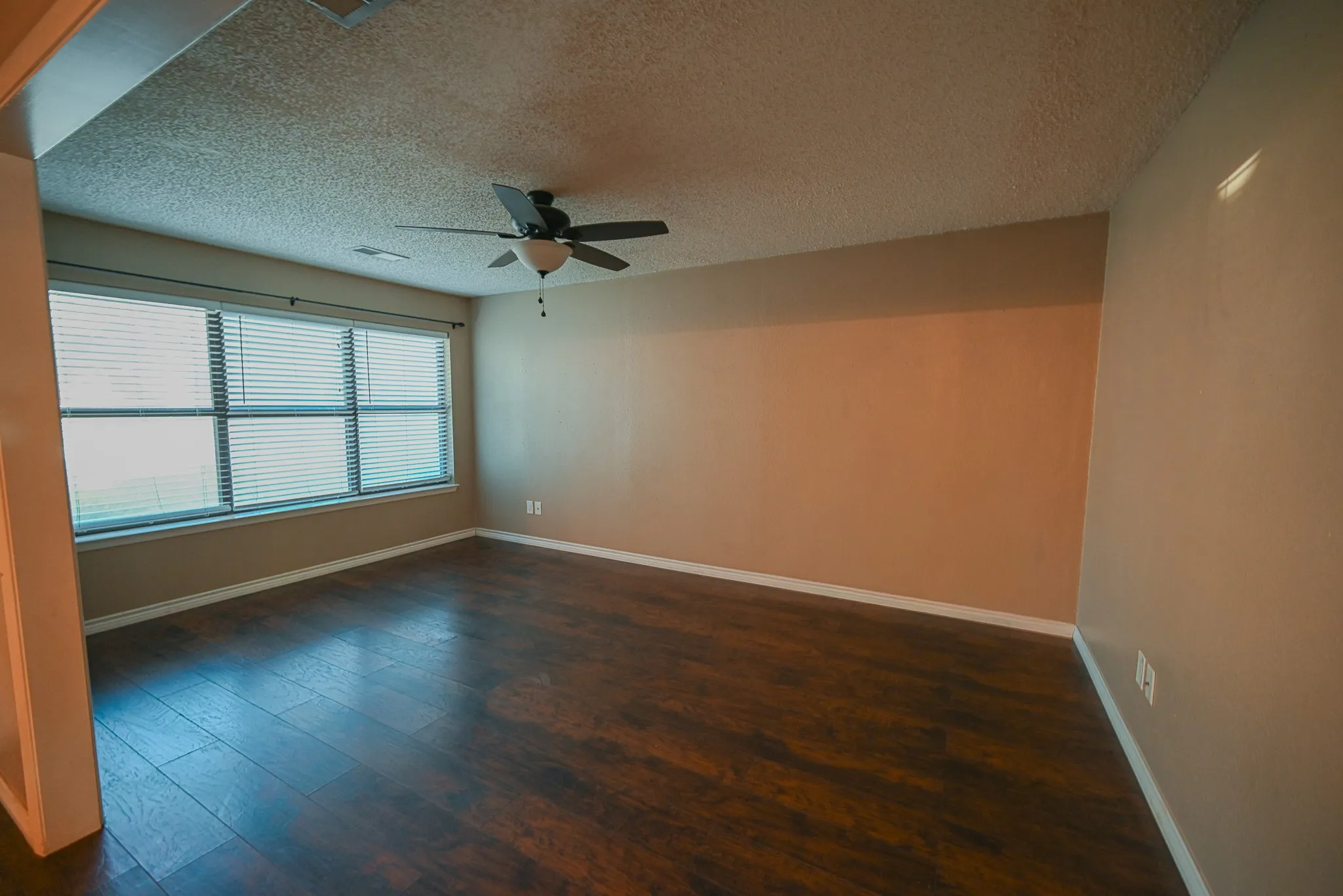 Single Family Residence For Rent in Wise County , 103 Boca Vista Court, Chico, Texas 76431, 3 Bedroom, 2 Bathroom, Garage spaces, 1,621 Sqft, built in 1978, mls#21381313, Real Estate Agent in Chico, Homes For Rent in Wise county, Homes For Rent in Chico, Realtor in Chico Texas, Real Estate Brokerage Independent Realty Texas, Luminita Cordes Realtor