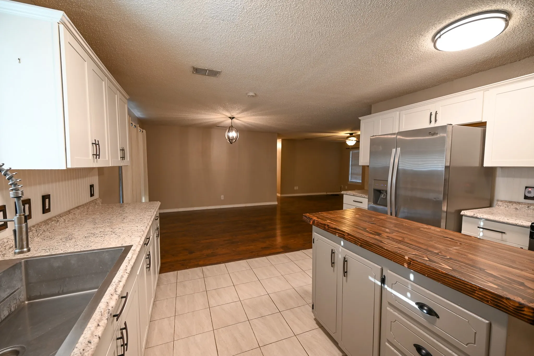 Single Family Residence For Rent in Wise County , 103 Boca Vista Court, Chico, Texas 76431, 3 Bedroom, 2 Bathroom, Garage spaces, 1,621 Sqft, built in 1978, mls#21381313, Real Estate Agent in Chico, Homes For Rent in Wise county, Homes For Rent in Chico, Realtor in Chico Texas, Real Estate Brokerage Independent Realty Texas, Luminita Cordes Realtor